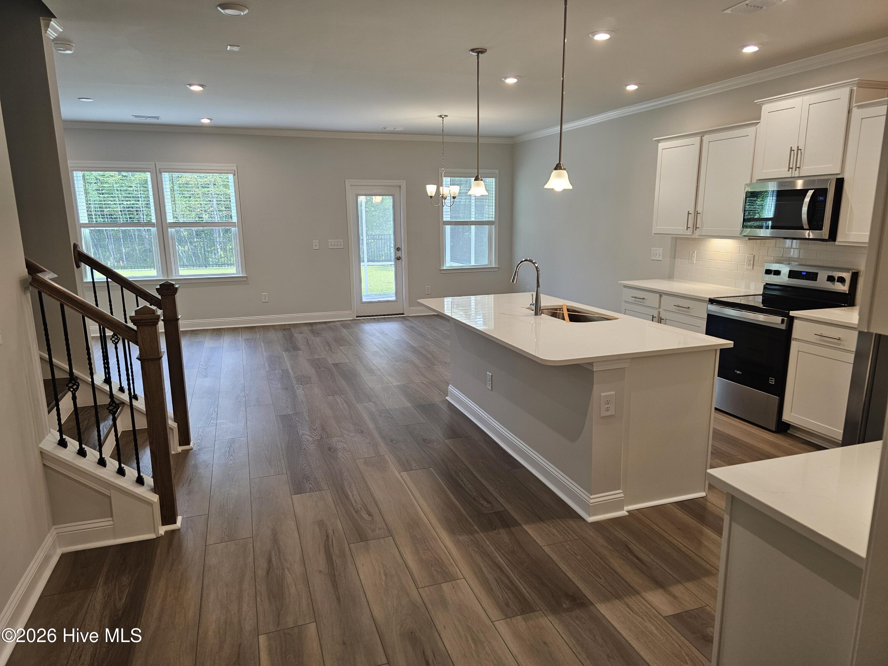 536 Glitter Bay Loop Property Photo 7