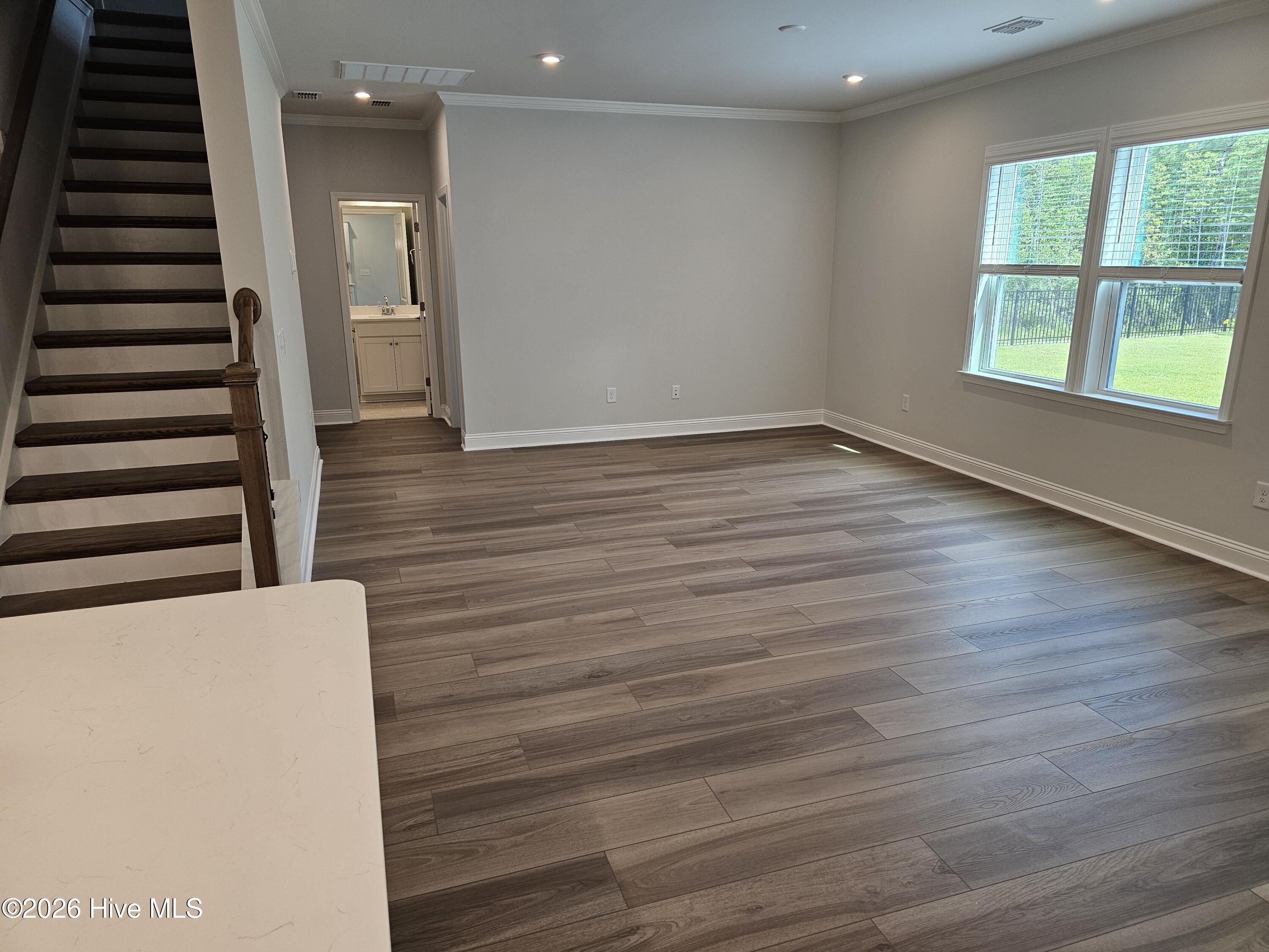 536 Glitter Bay Loop Property Photo 9