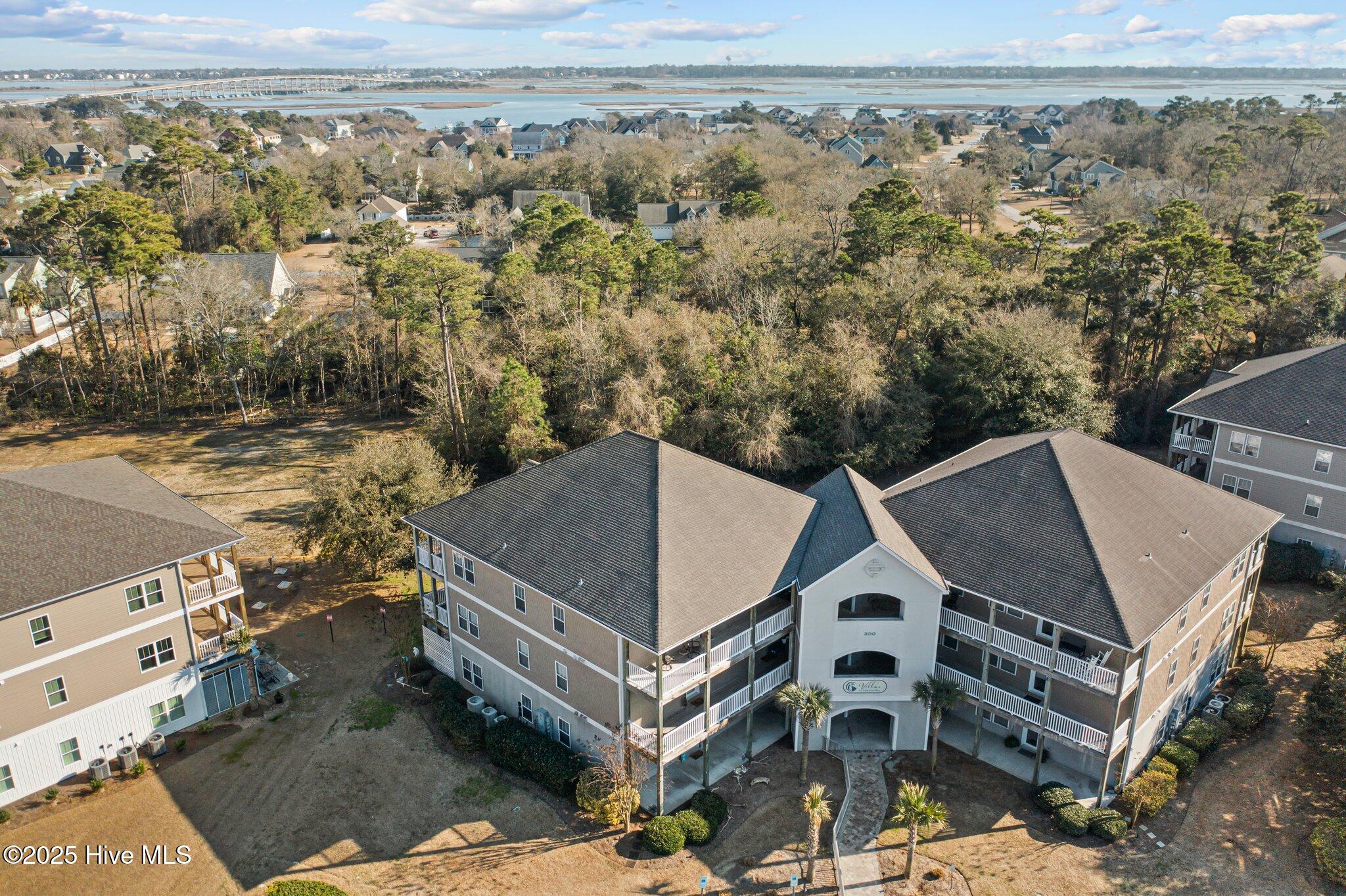 300 Lighthouse Lane A-1 Property Photo 8