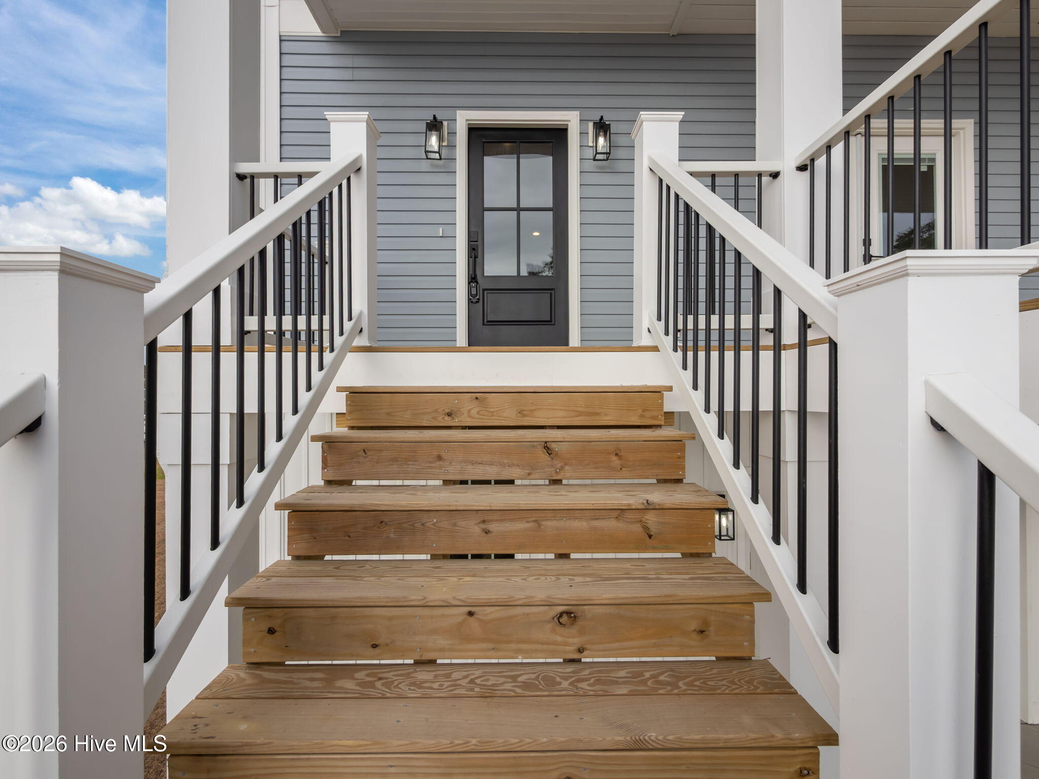 444 Pearson Circle Property Photo 4