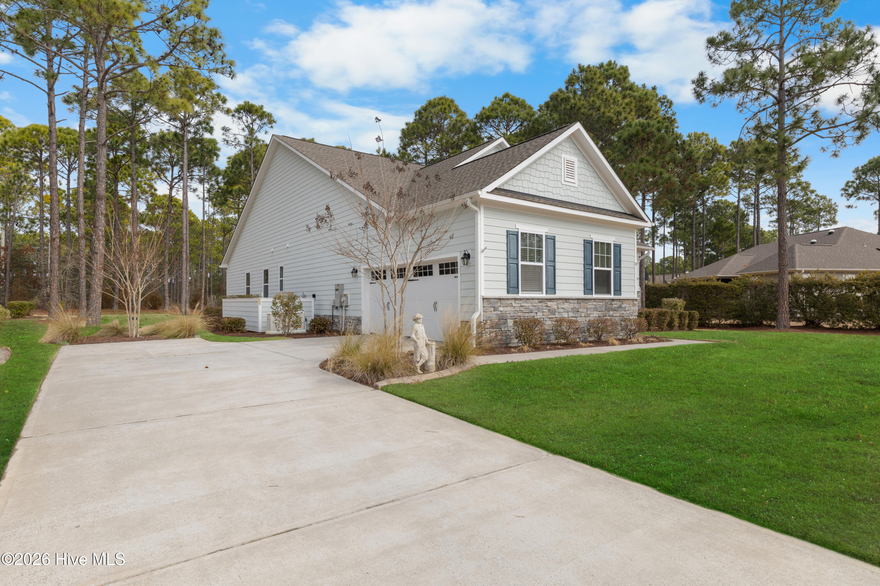 3574 White Spruce Glen Property Photo 4