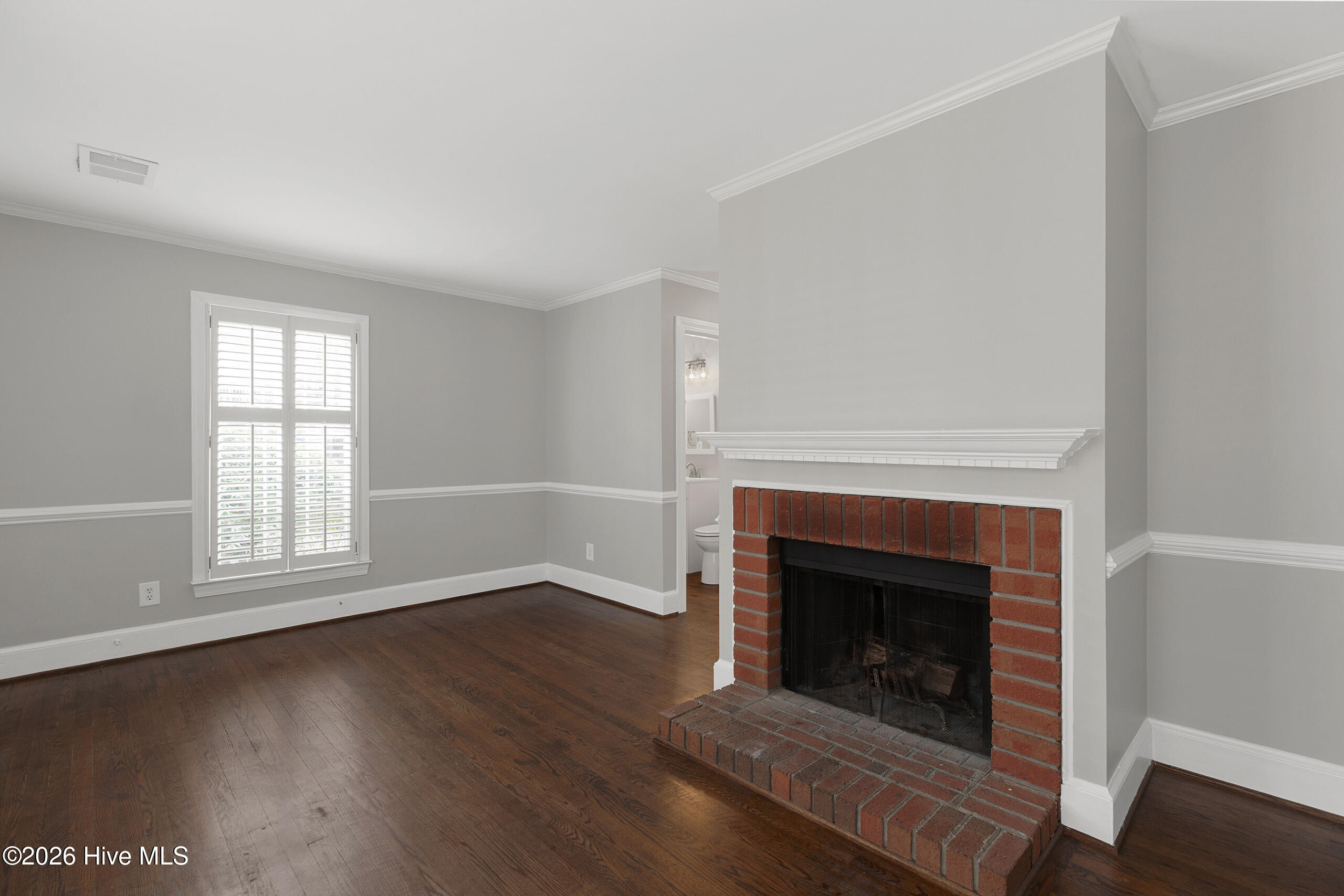 418 S 3rd Street A Property Photo 4