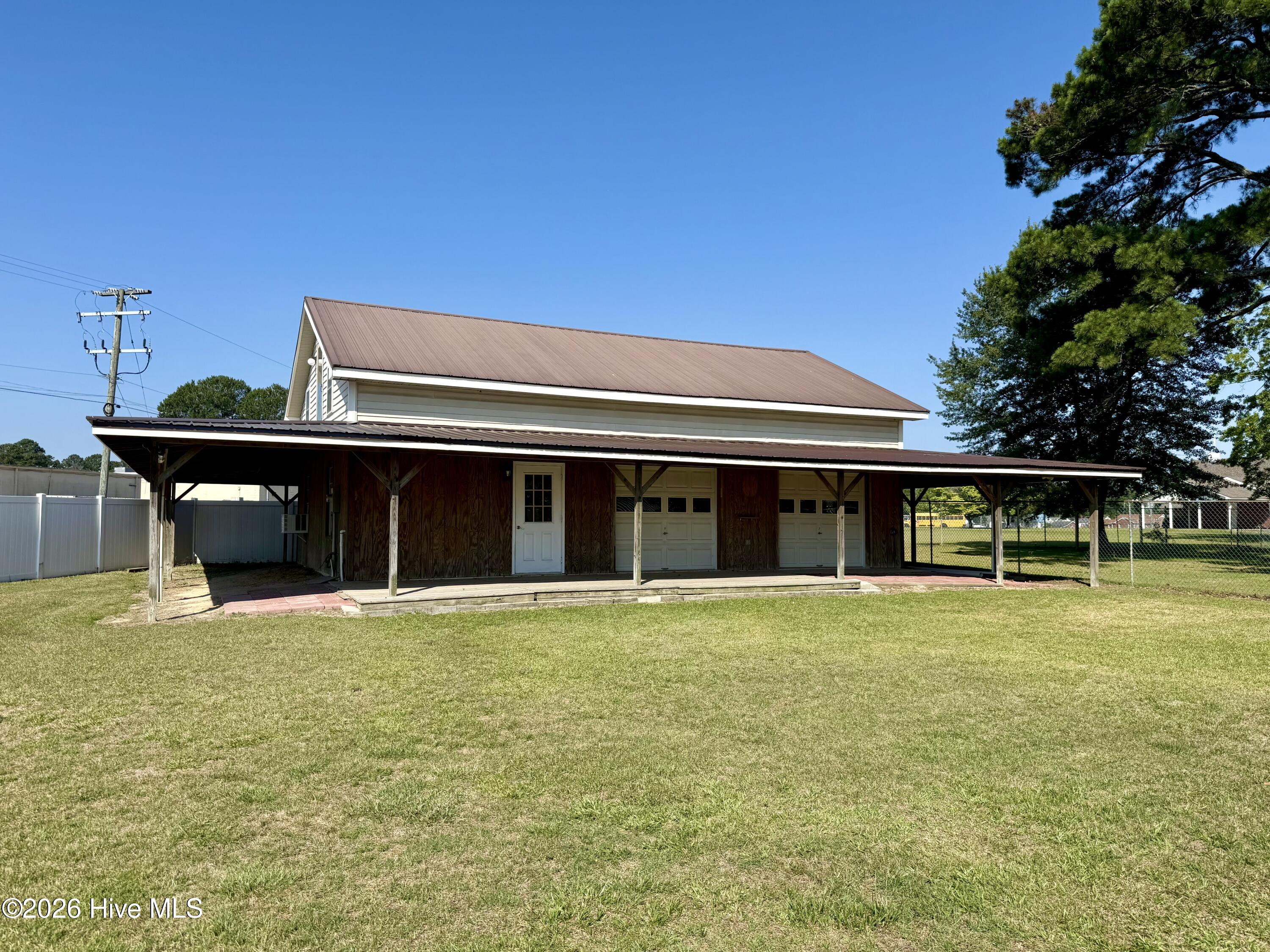 212 Sunset Drive Property Photo 11