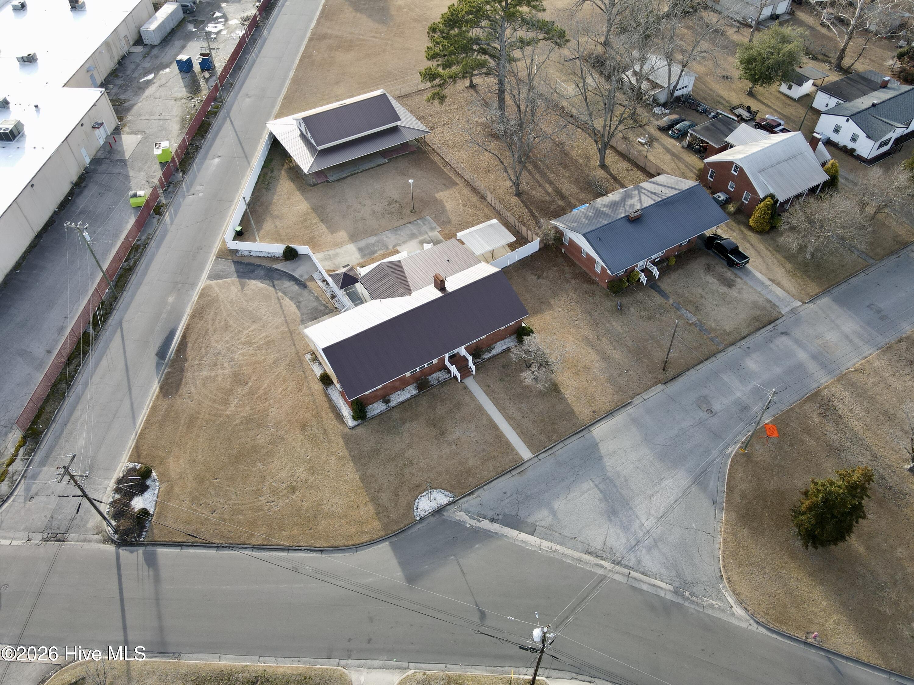 212 Sunset Drive Property Photo 13