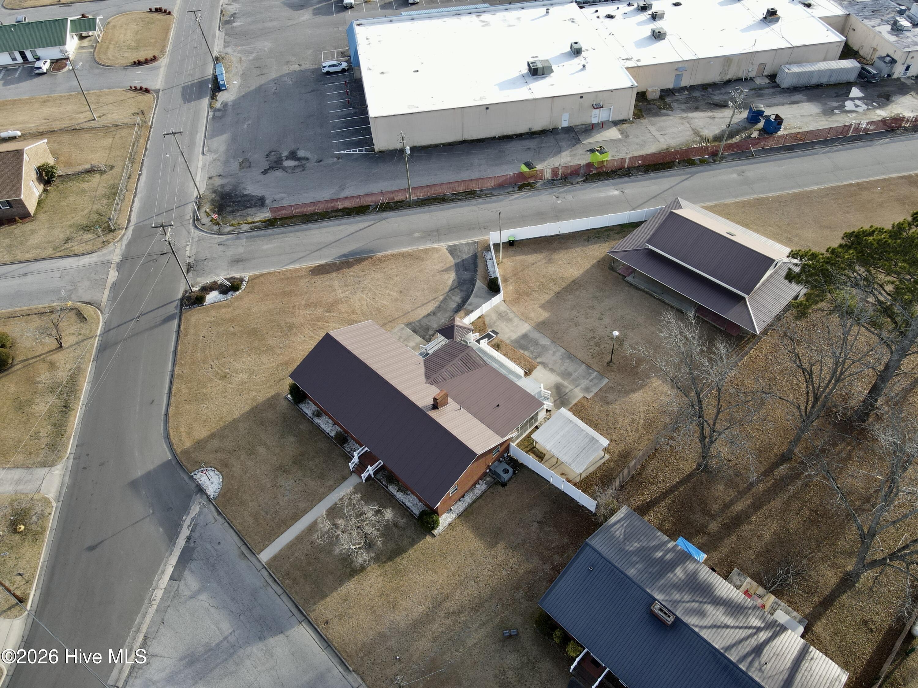 212 Sunset Drive Property Photo 14