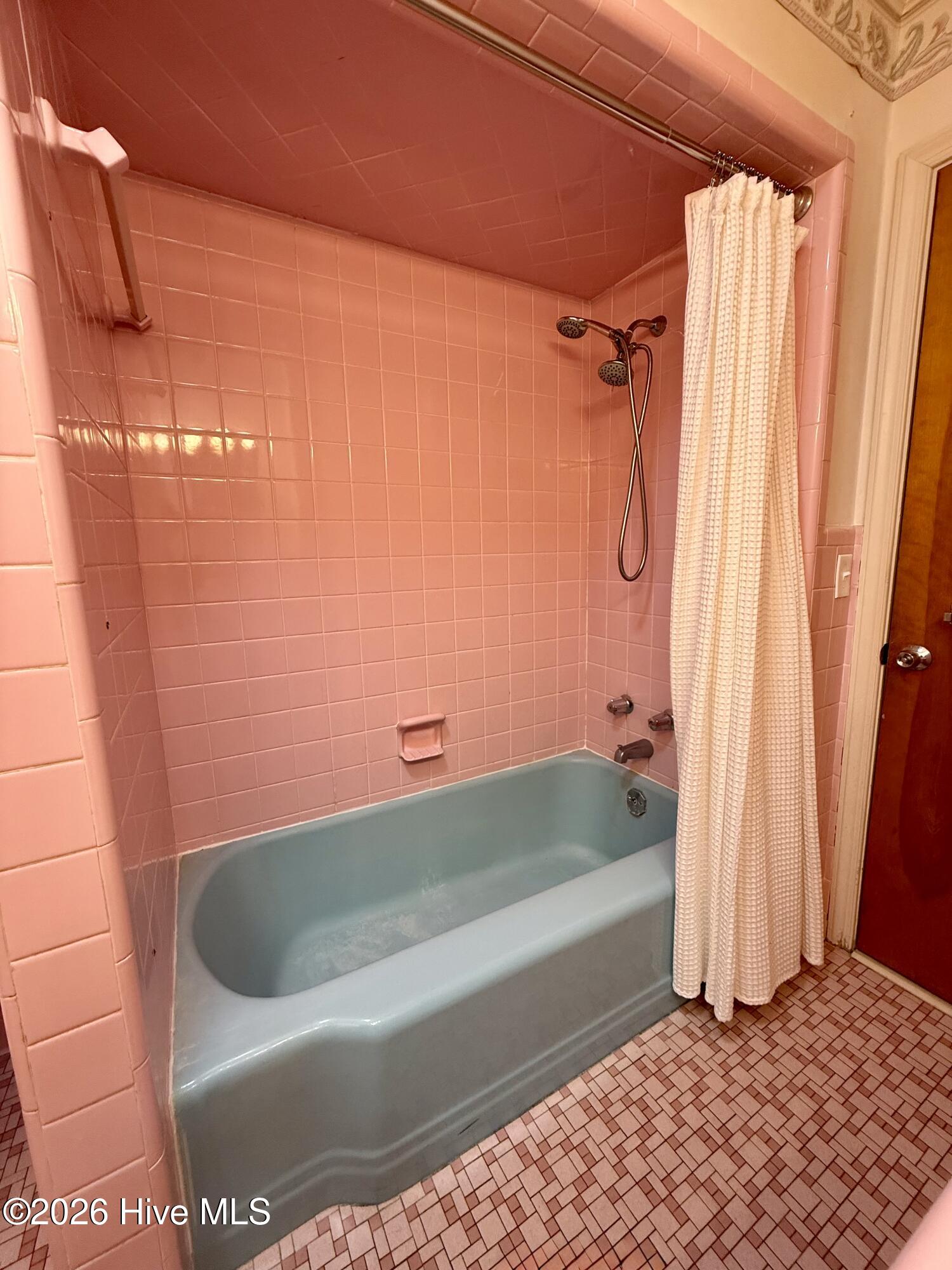 212 Sunset Drive Property Photo 48