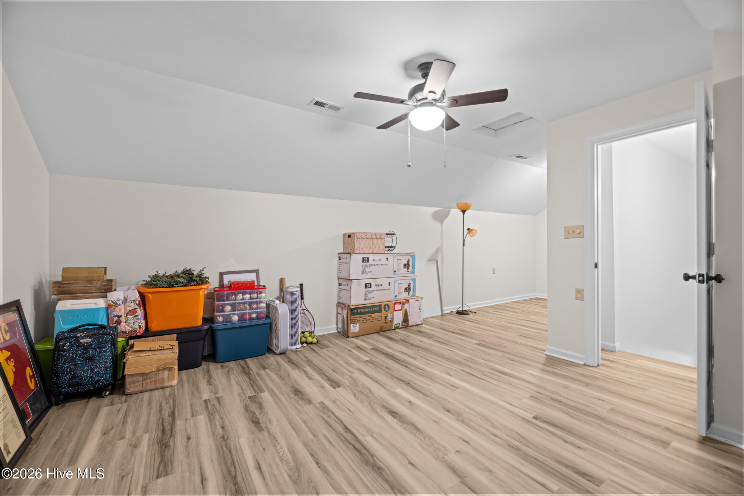 503 Wythe Grove Property Photo 35