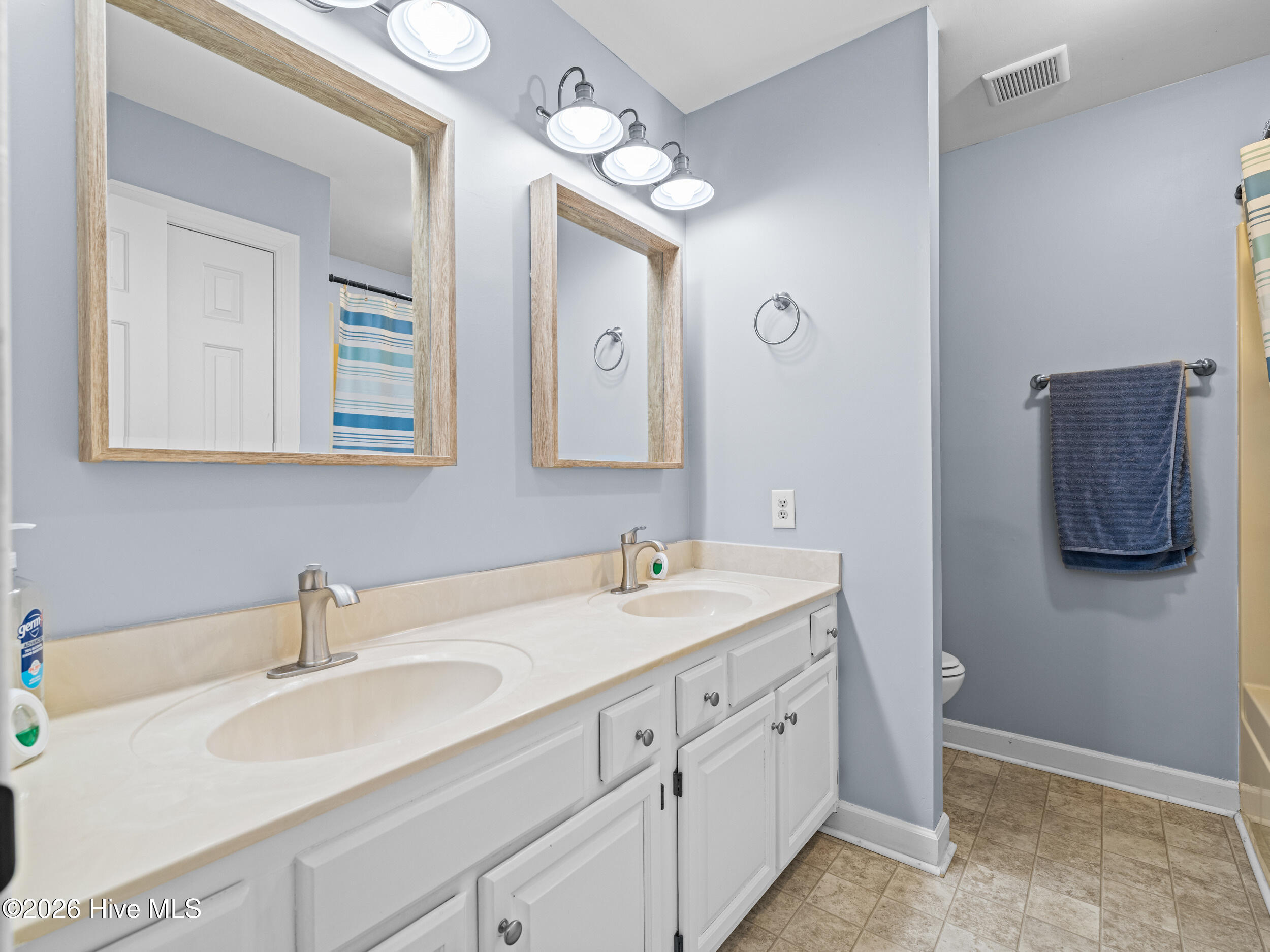 503 Wythe Grove Property Photo 47