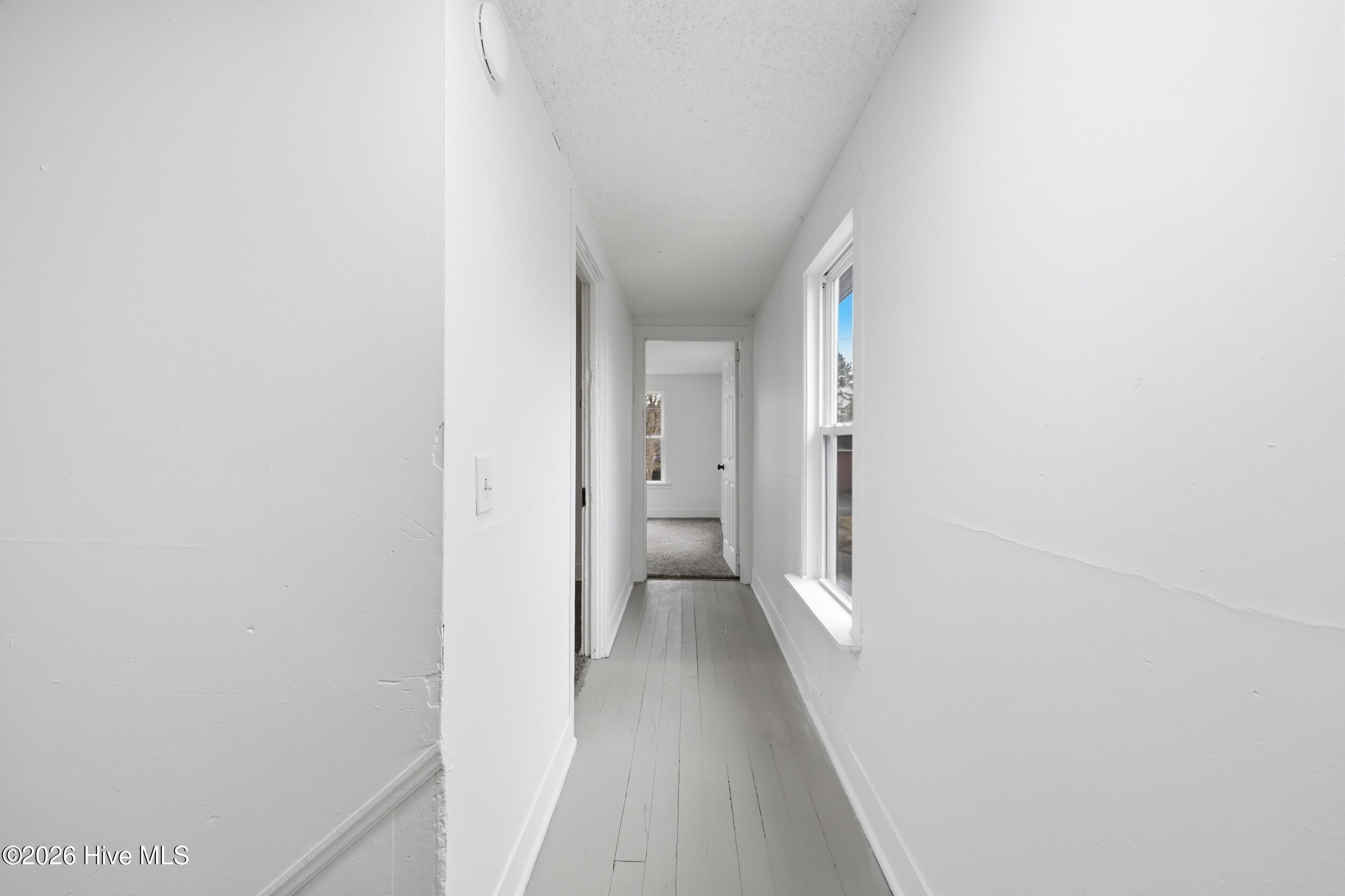 200 Queen Street Property Photo 15