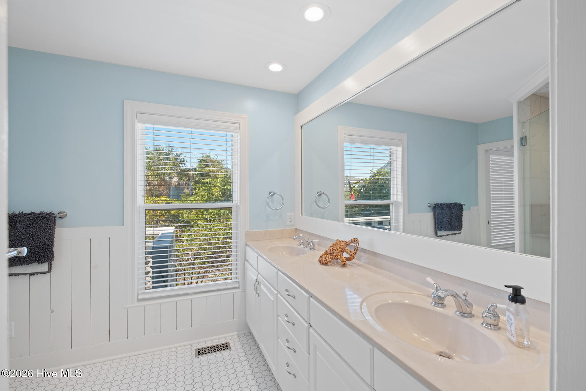 16 Waterthrush Court Property Photo 32