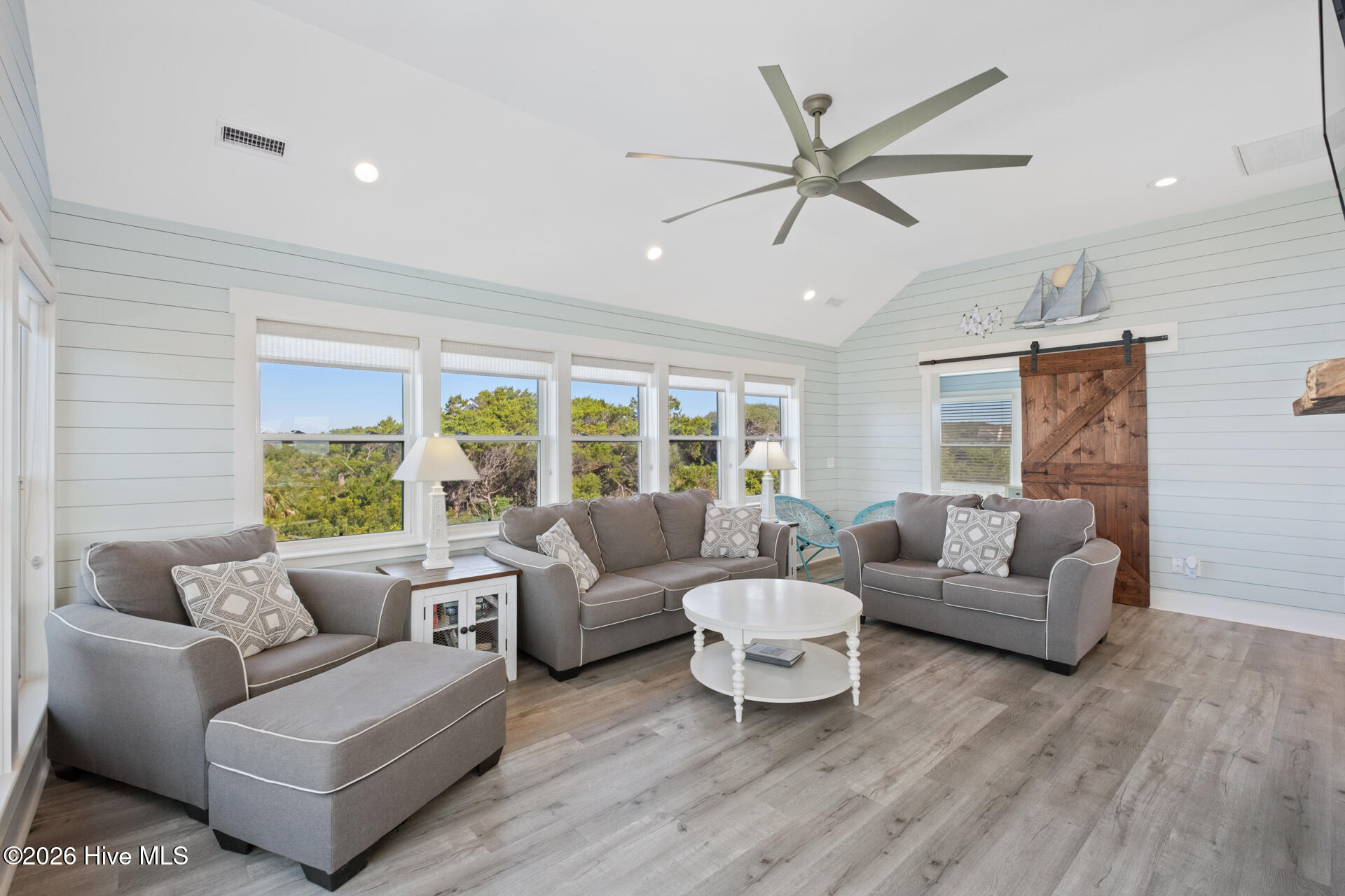 16 Waterthrush Court Property Photo 48
