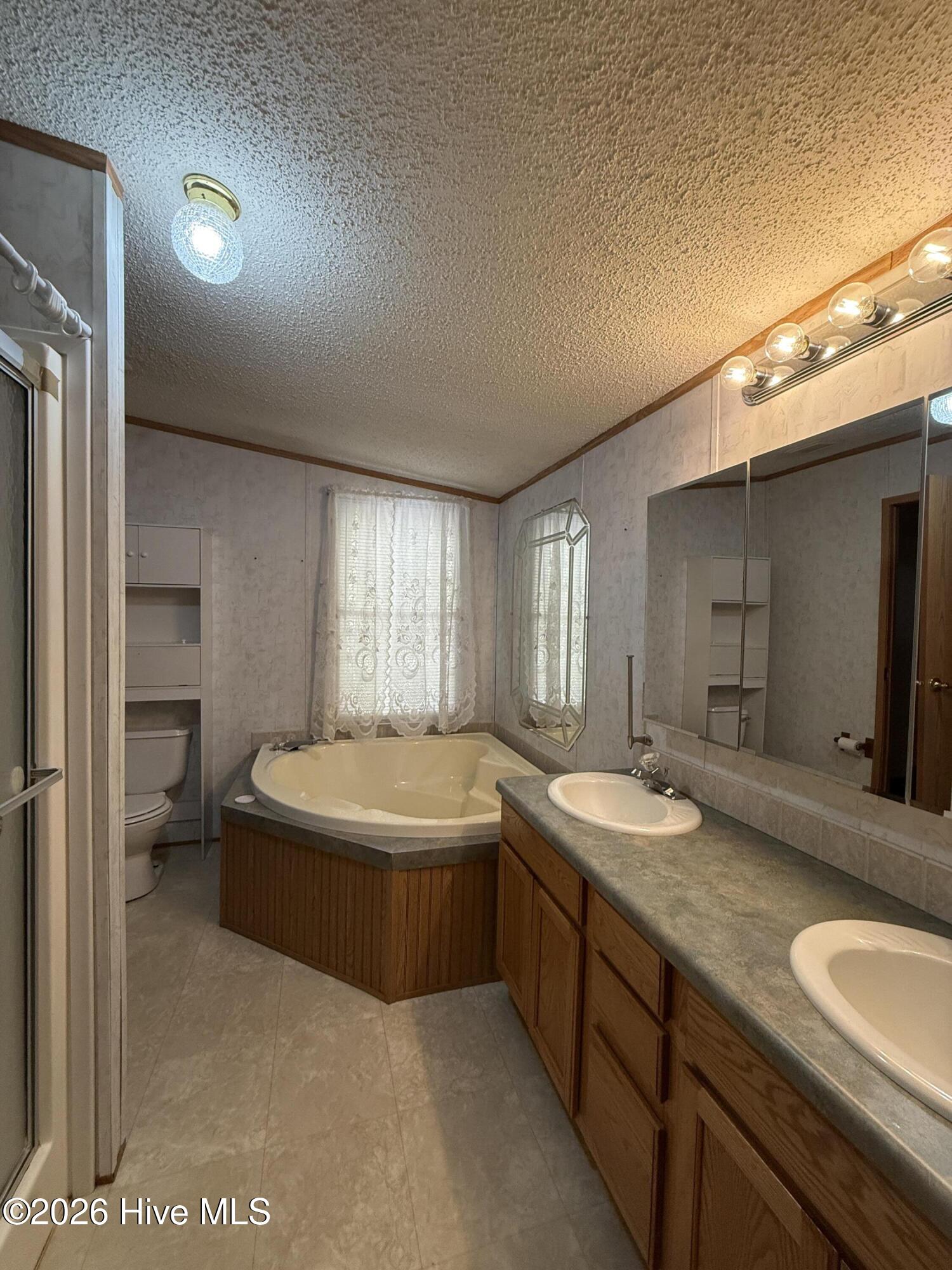 108 Richfield Court Property Photo 14