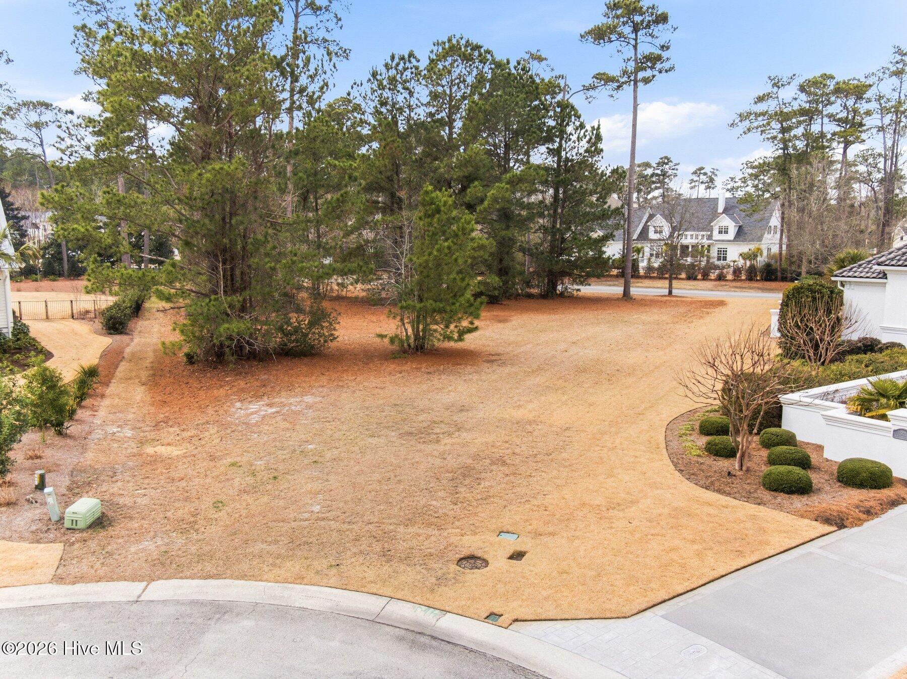 1900 Cliffmore Place Property Photo 2