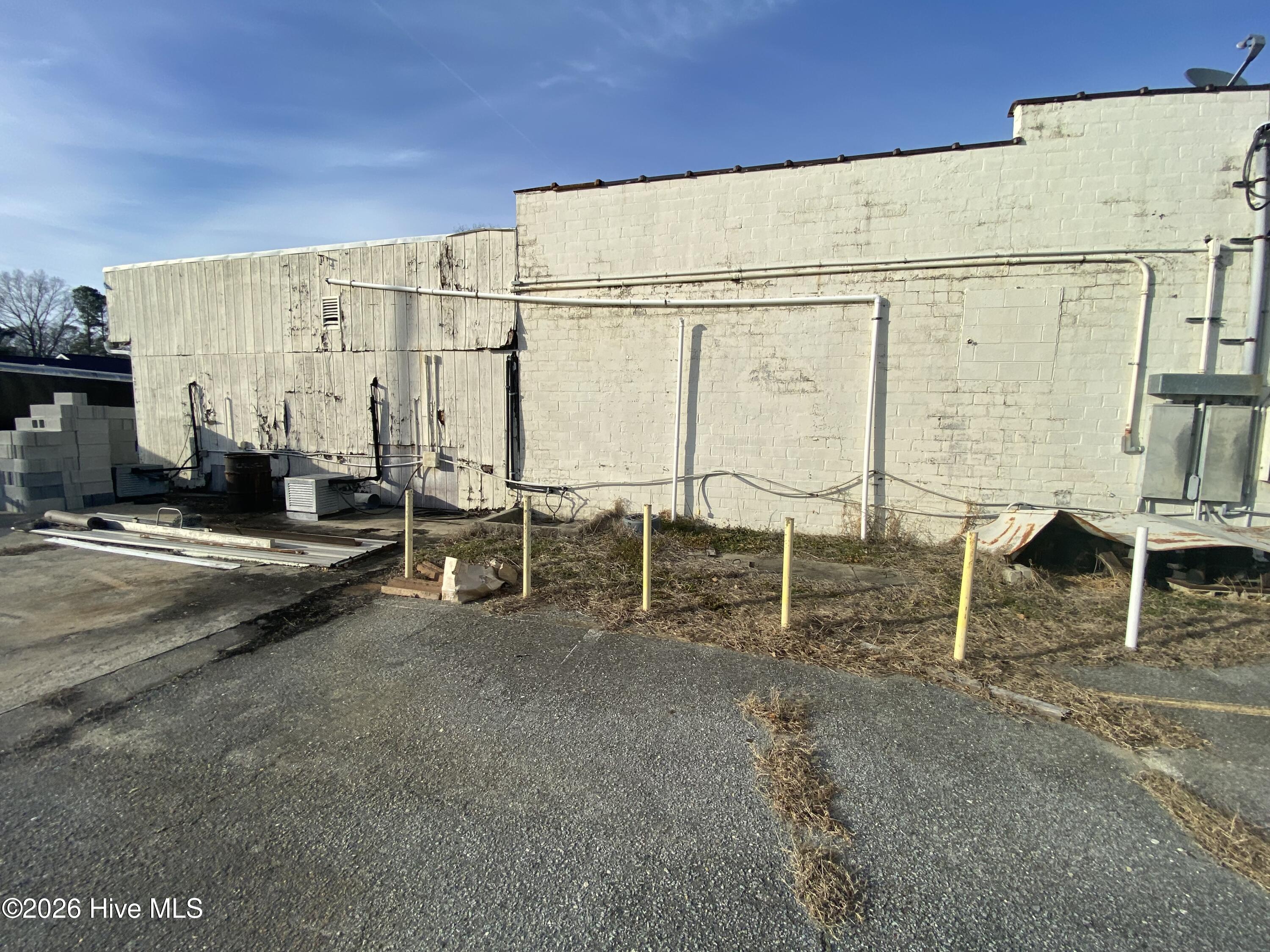 202 S Pine Street Property Photo 5