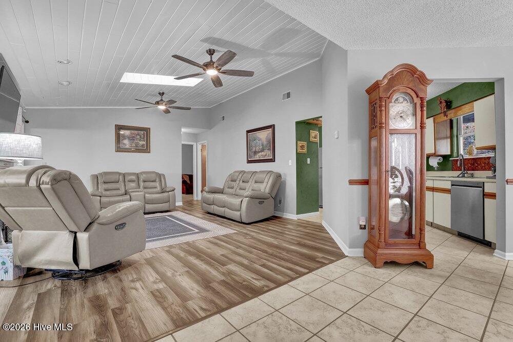 108 Bay Tree Circle Property Photo 13