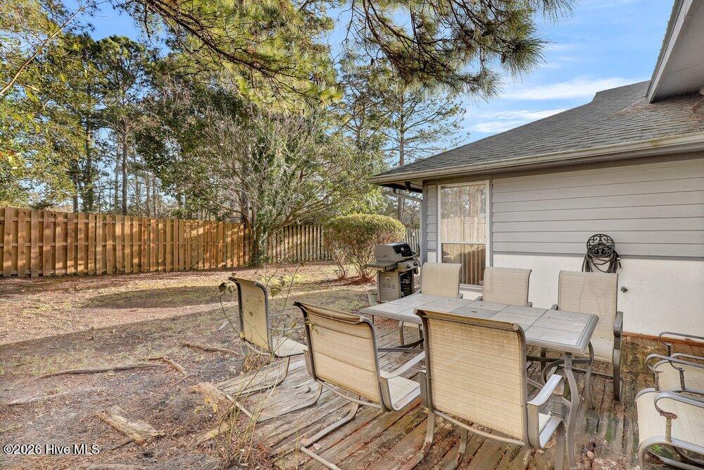 108 Bay Tree Circle Property Photo 27
