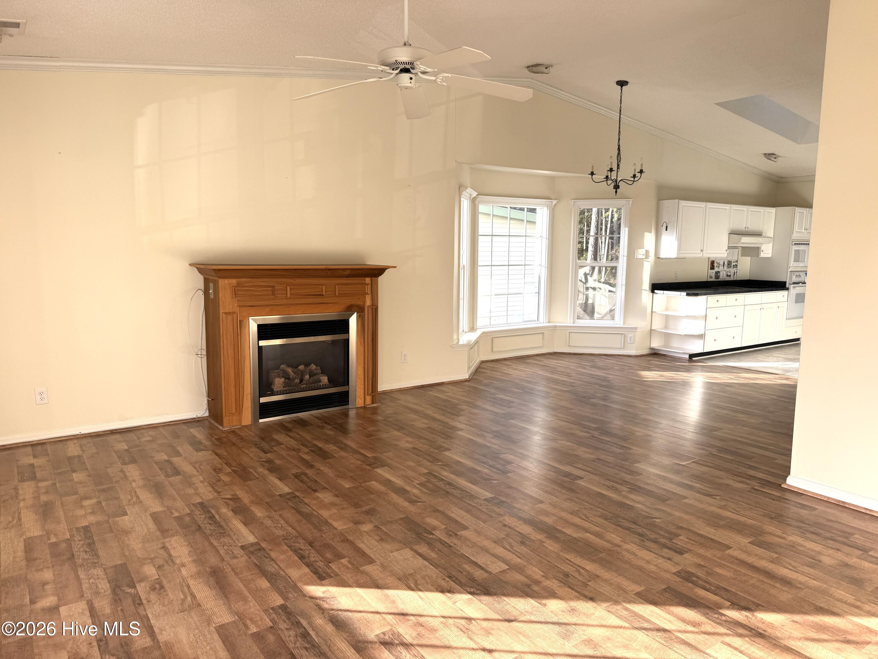 465 Deer Path Property Photo 2