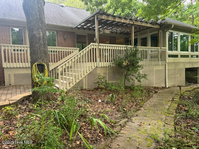 236 Ravenswood Road Property Photo 5