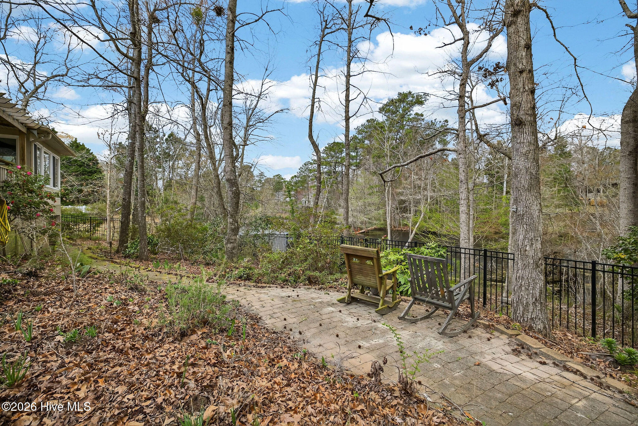 236 Ravenswood Road Property Photo 8