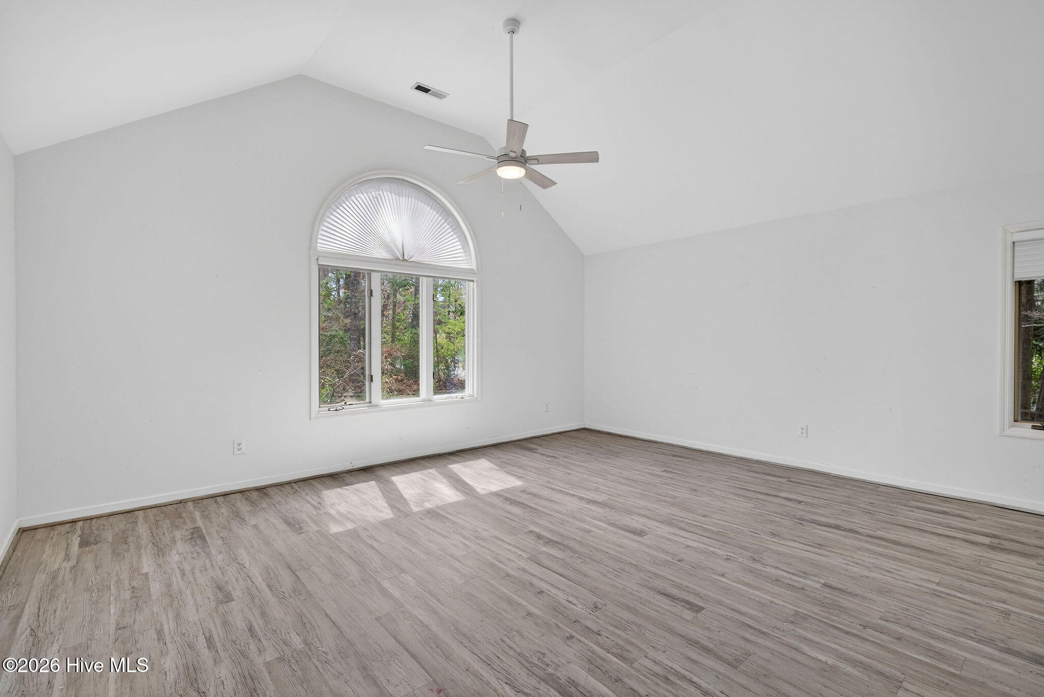 236 Ravenswood Road Property Photo 17