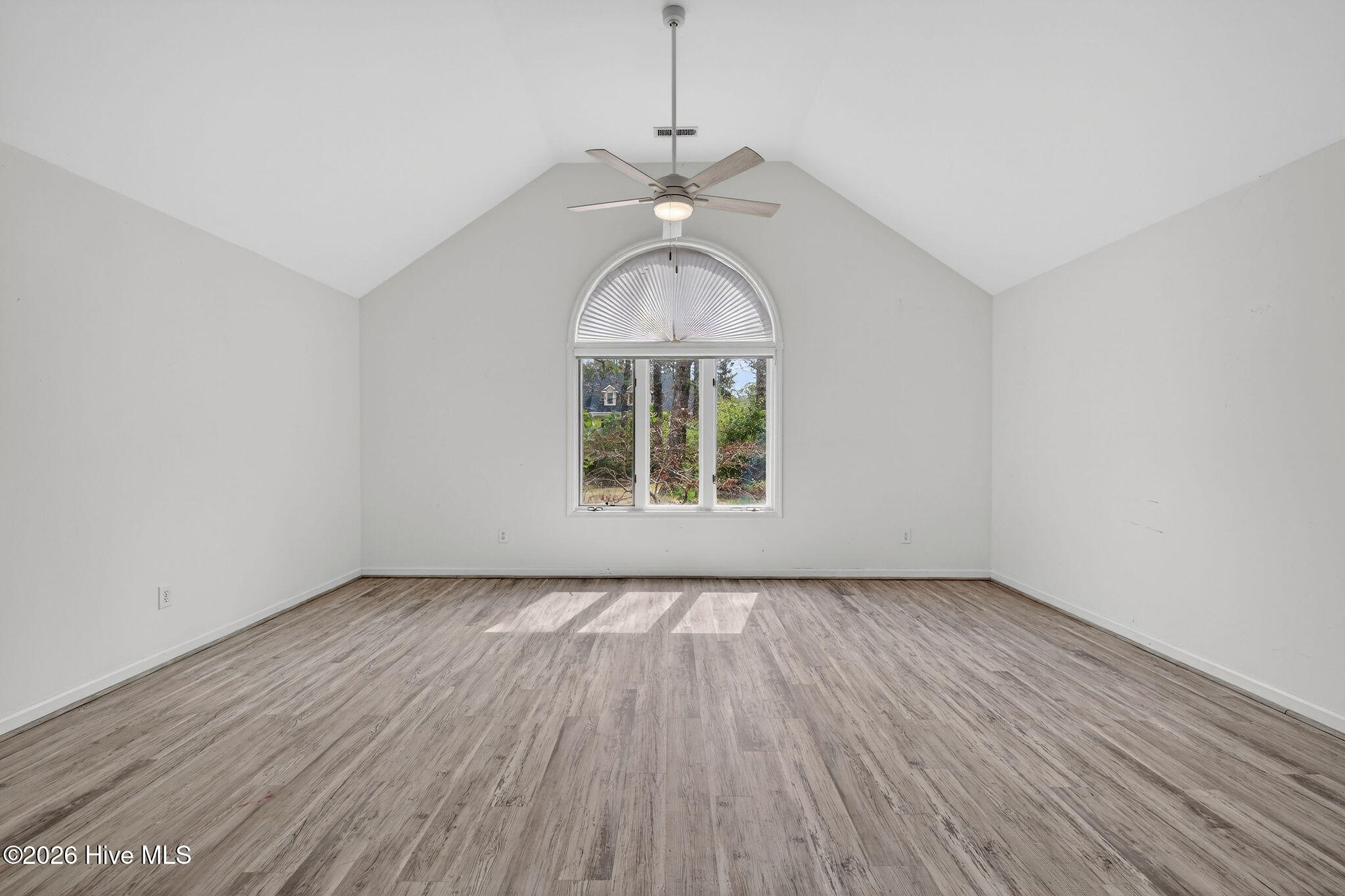236 Ravenswood Road Property Photo 18