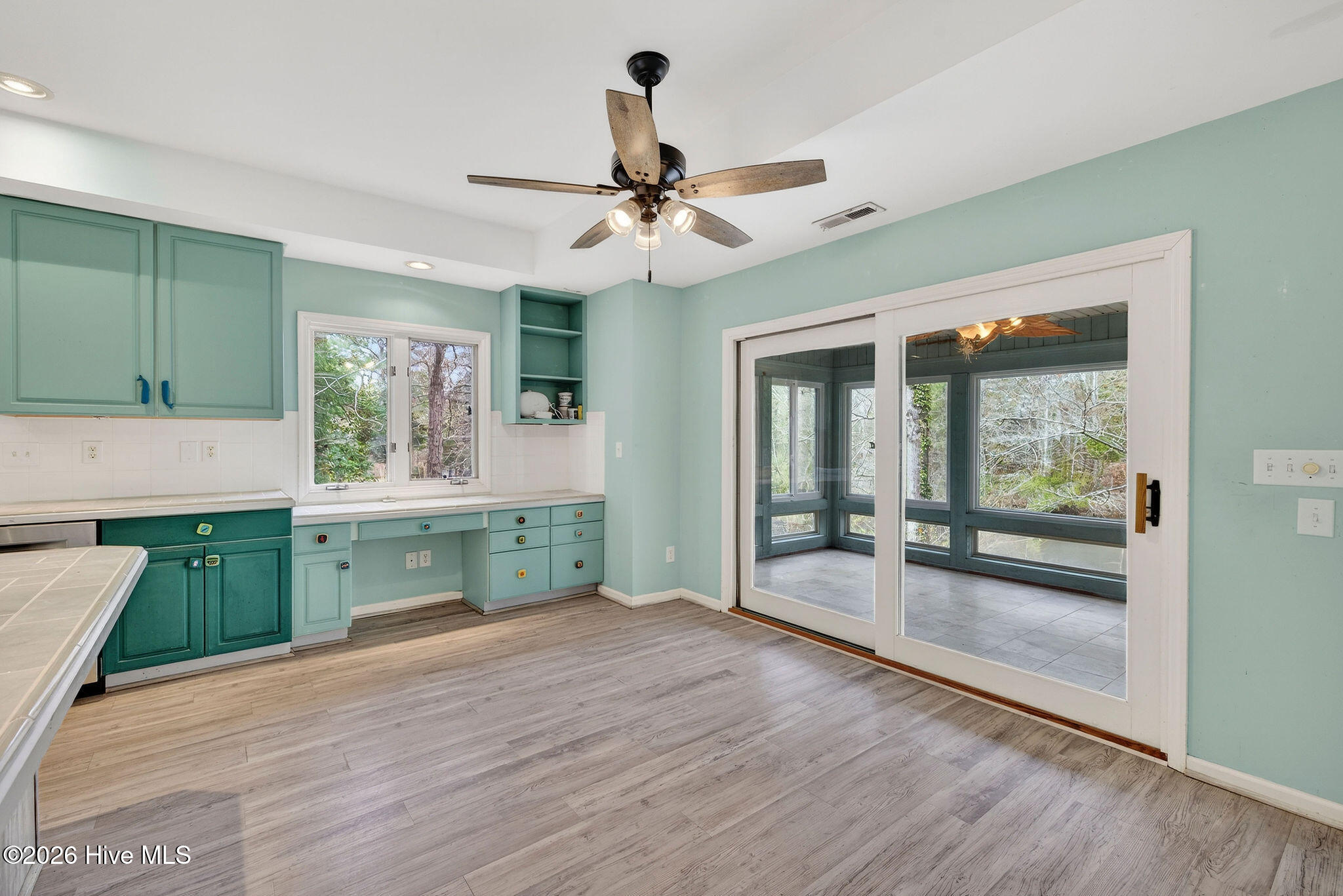 236 Ravenswood Road Property Photo 31