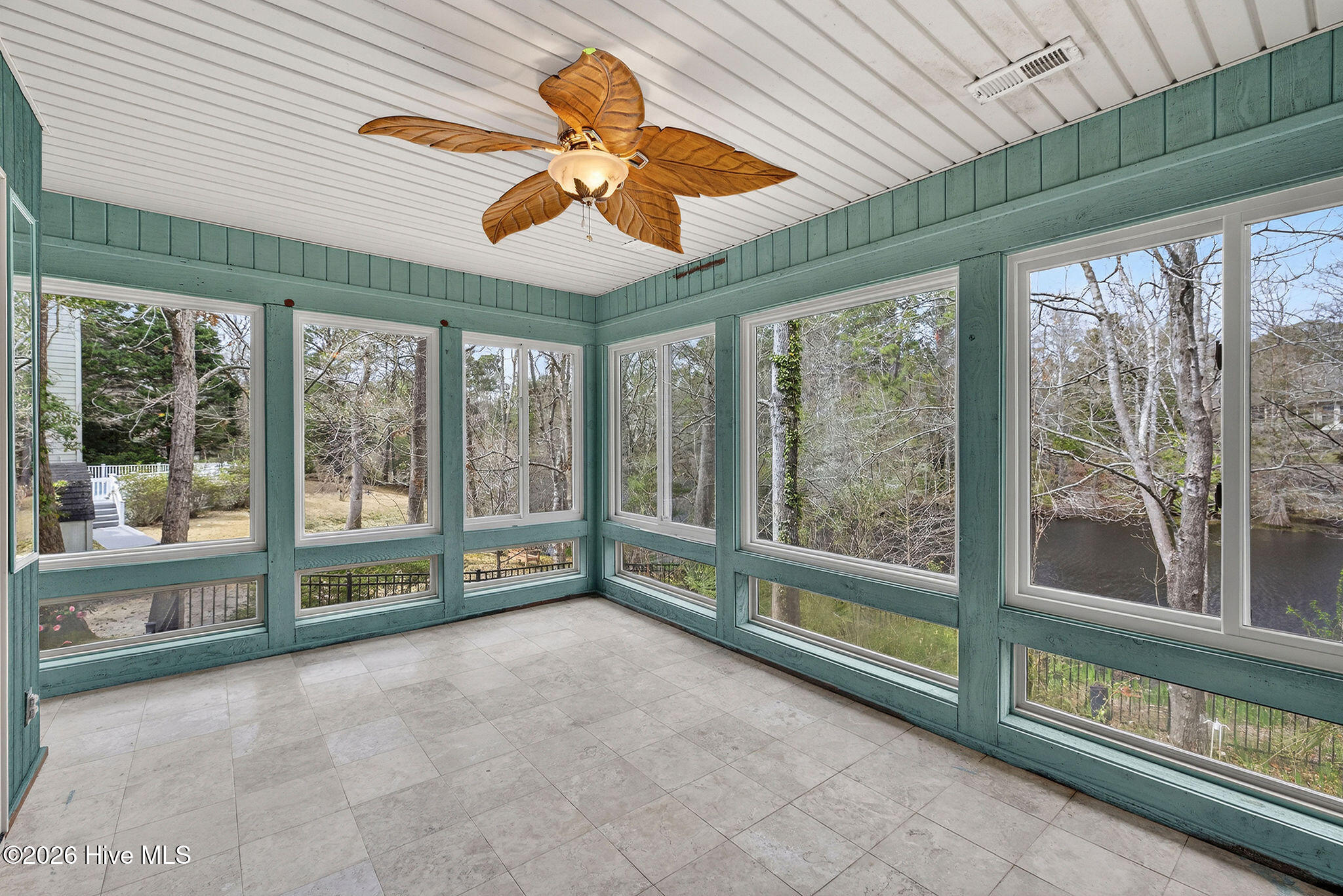 236 Ravenswood Road Property Photo 43