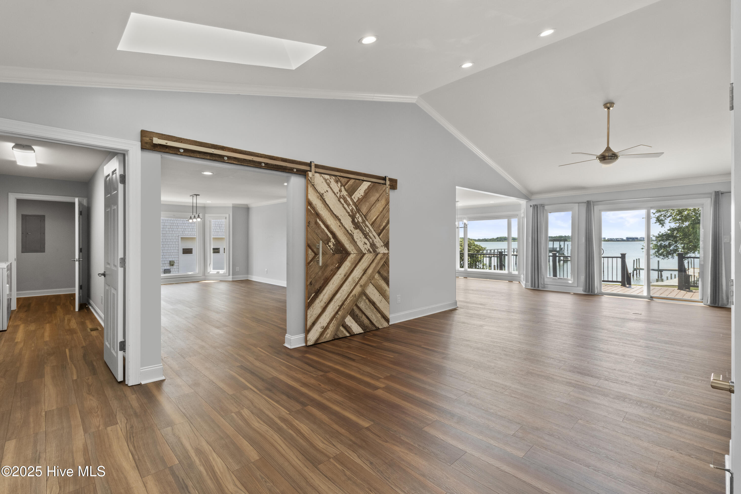 995 Chadwick Shores Drive Property Photo 35