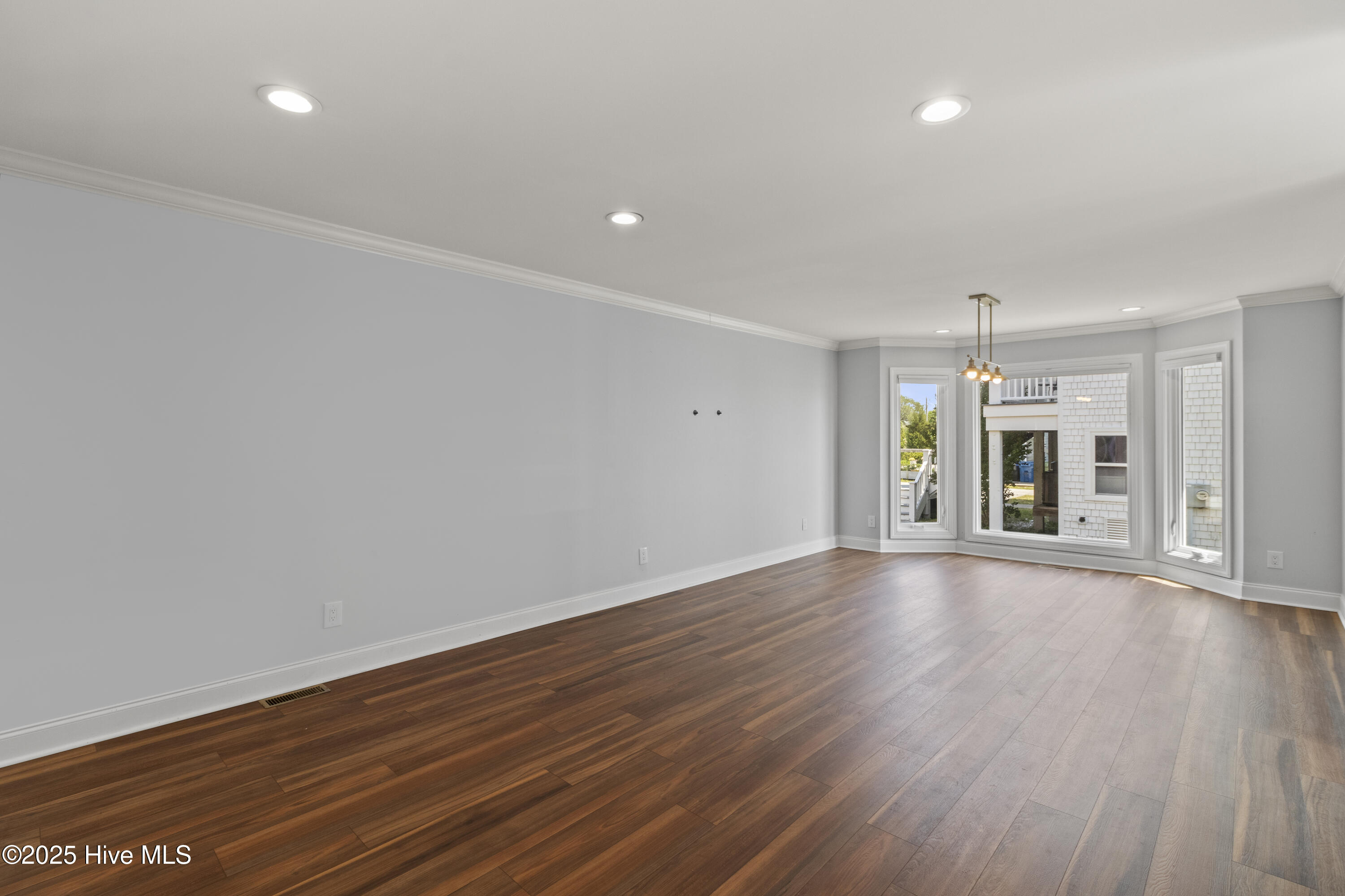 995 Chadwick Shores Drive Property Photo 55