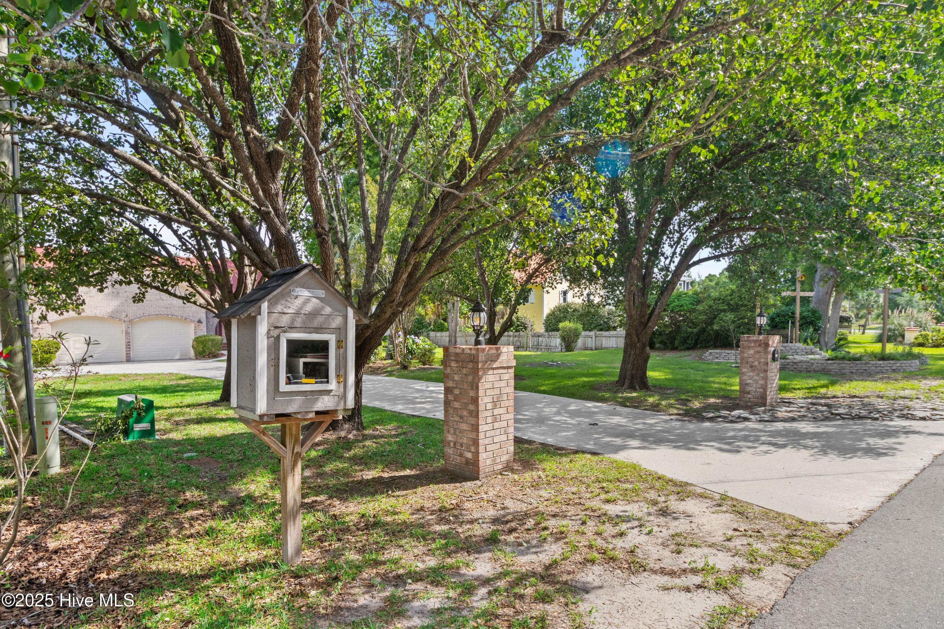 995 Chadwick Shores Drive Property Photo 69
