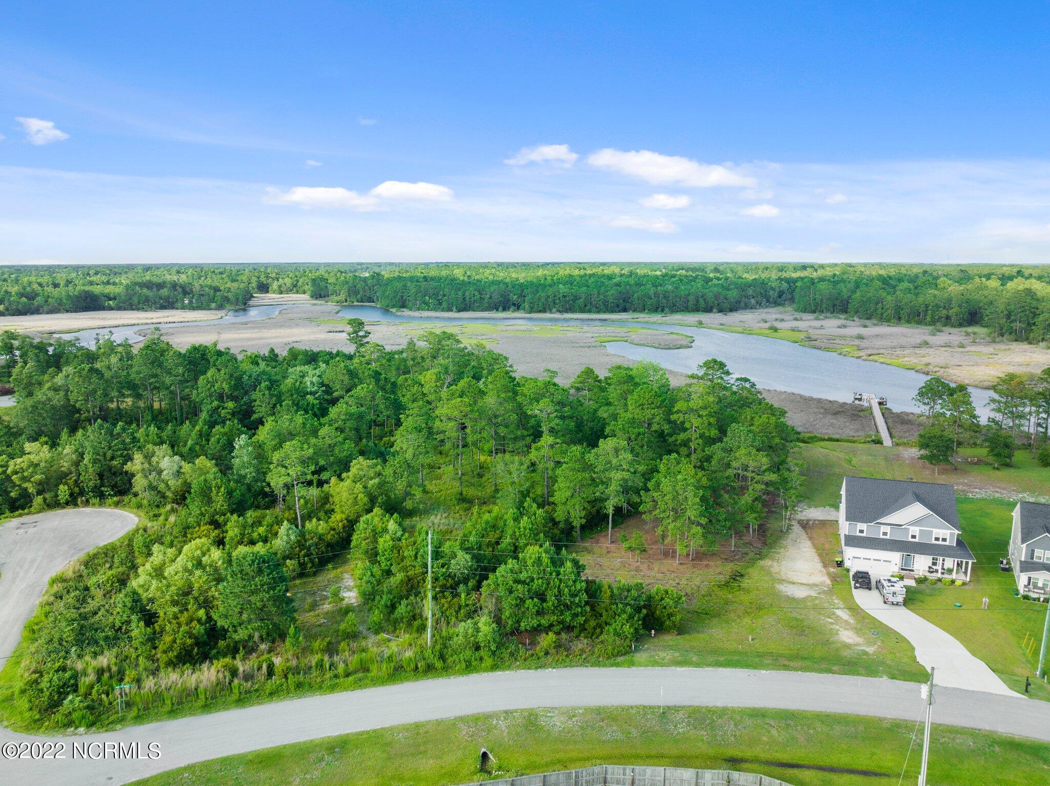 276 18 E Ivybridge Drive Property Photo 15
