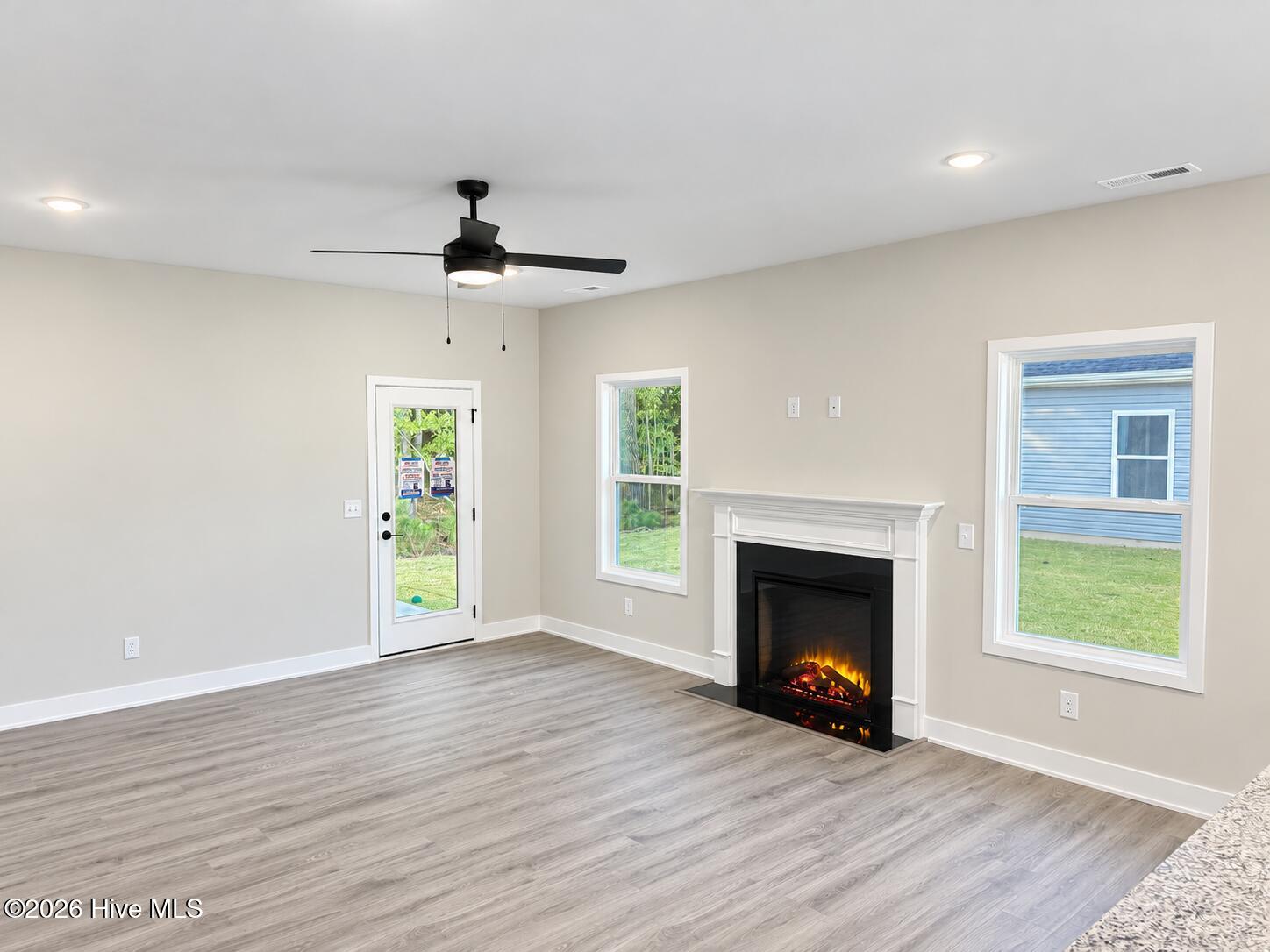 181 Seashore Street Property Photo 7