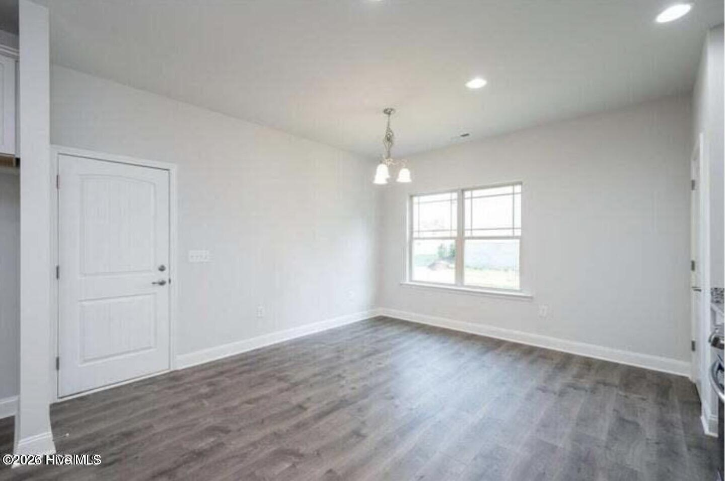 192 Seashore Street Property Photo 8