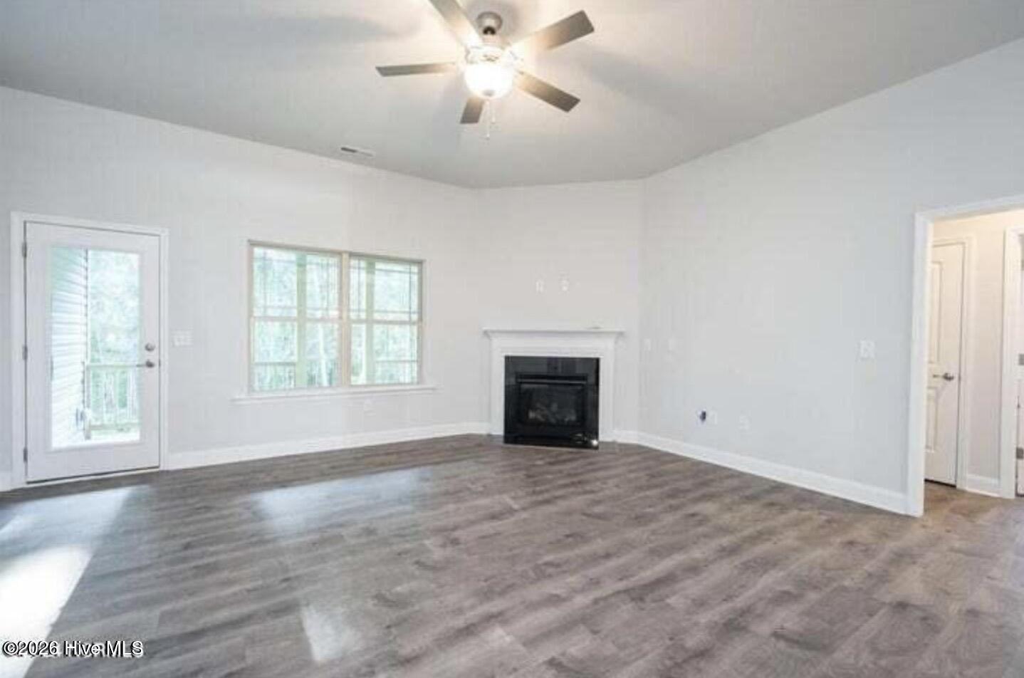 192 Seashore Street Property Photo 9