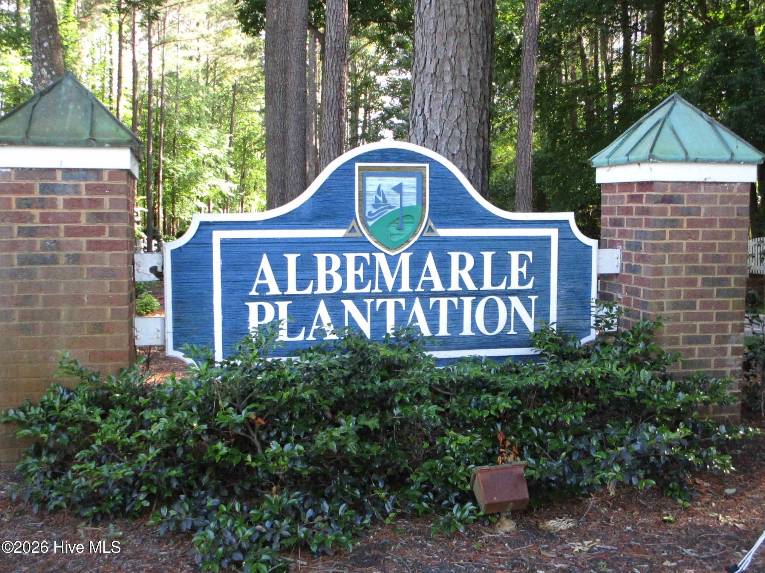 Lot 1 1 Roanoke Drive W Property Photo 8