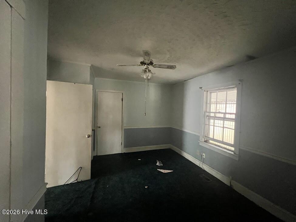 100 Pine Street Property Photo 4