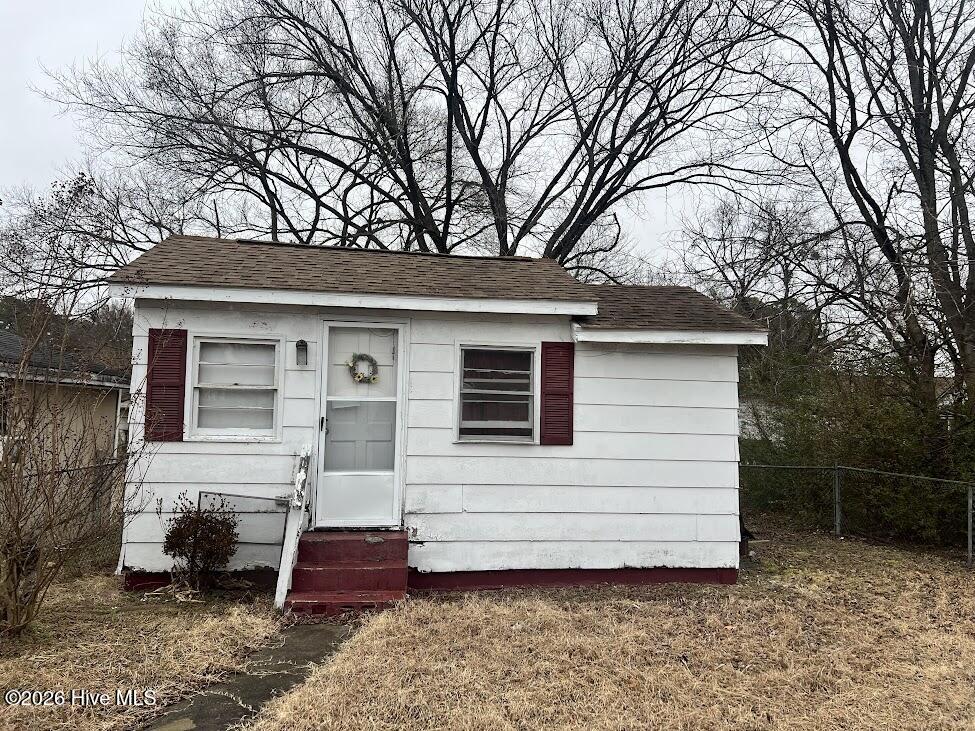 100 Pine Street Property Photo 11