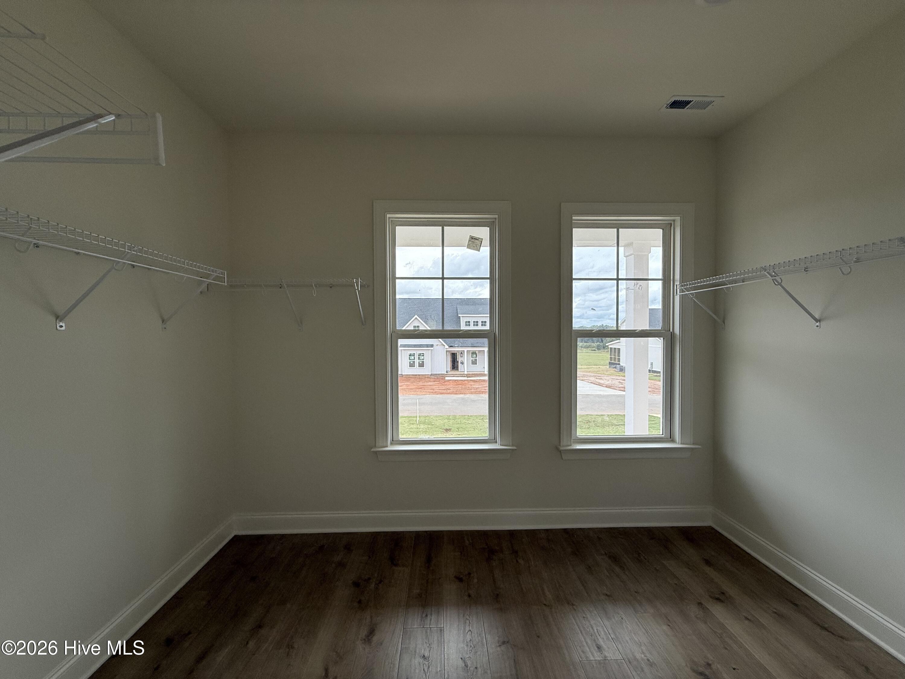 26 Watermere Street Property Photo 10