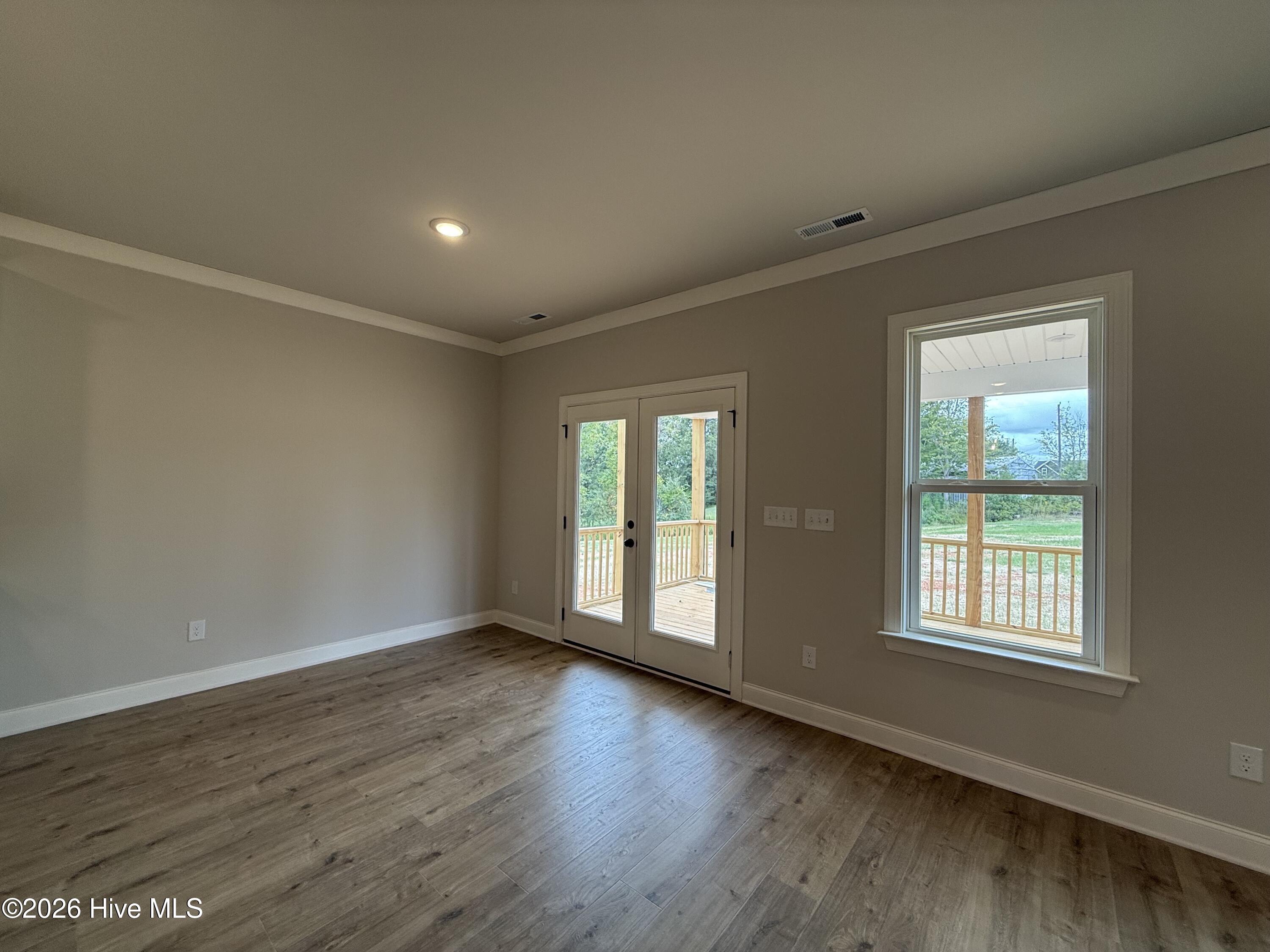 50 Watermere Street Property Photo 4
