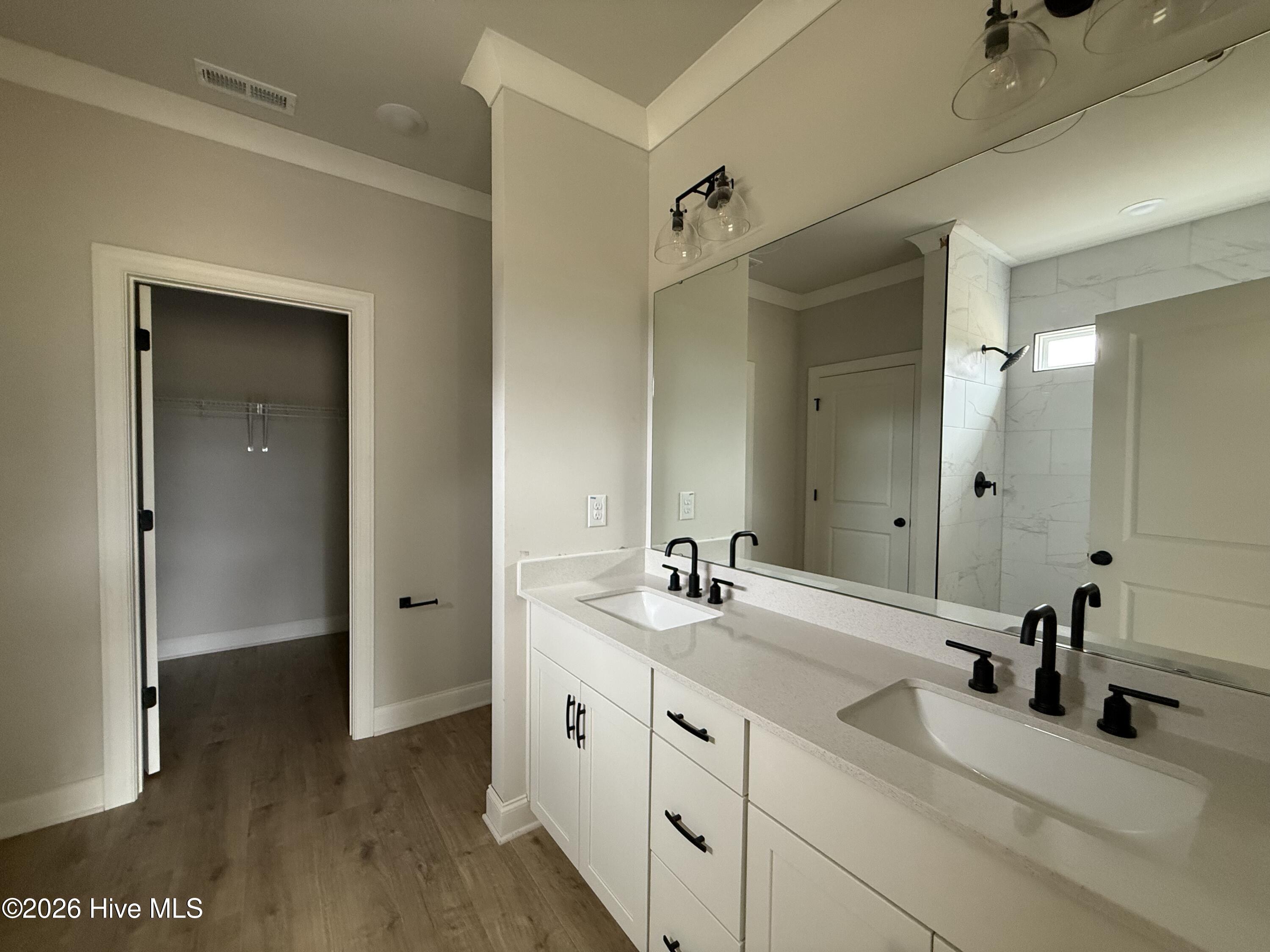 50 Watermere Street Property Photo 8