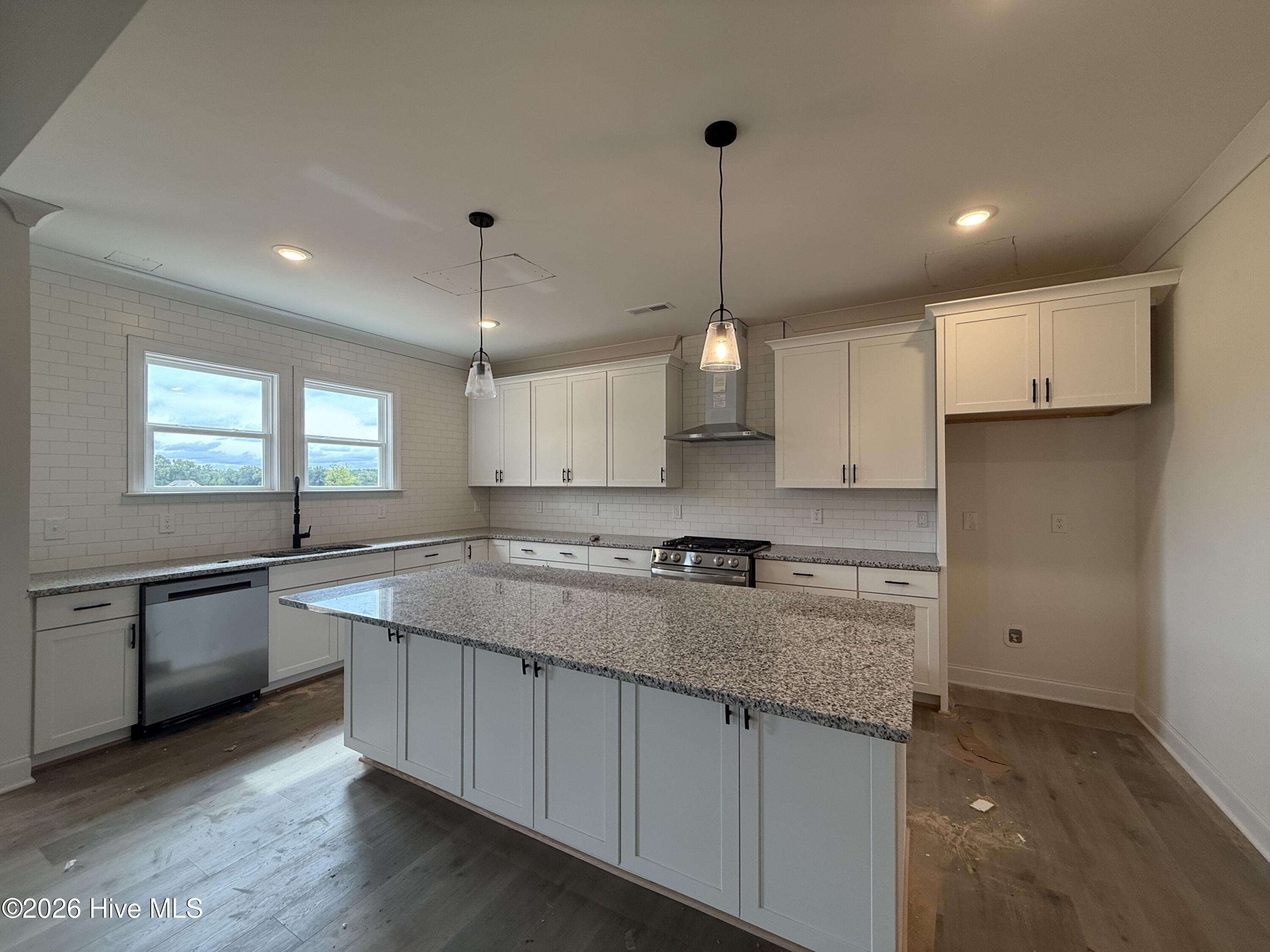 17 Watermere Street Property Photo 3