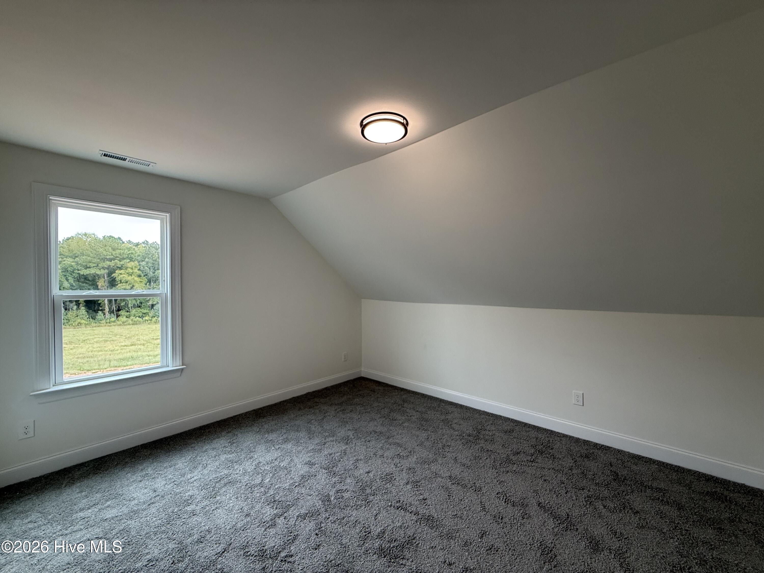 17 Watermere Street Property Photo 8