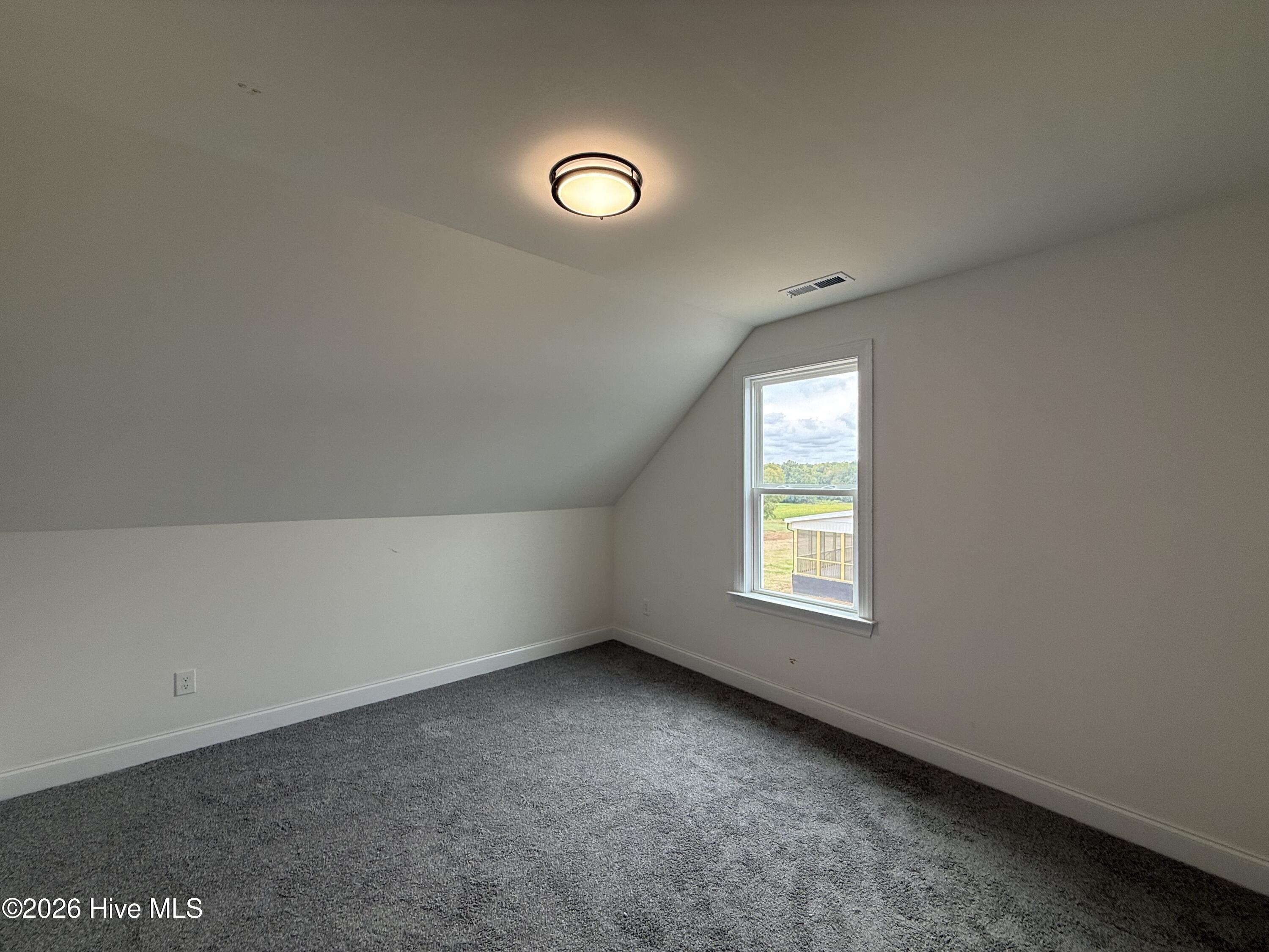 17 Watermere Street Property Photo 9