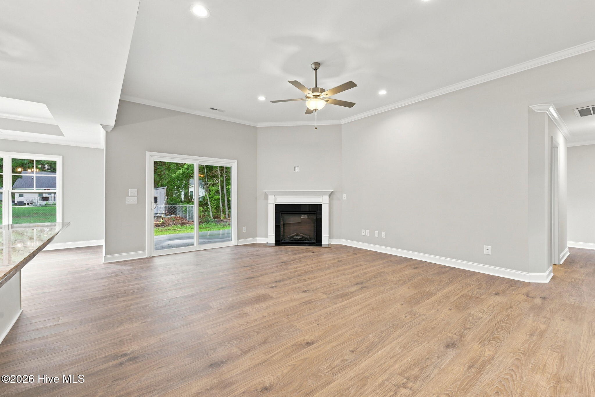 2325 Rhinestone Drive Property Photo 9
