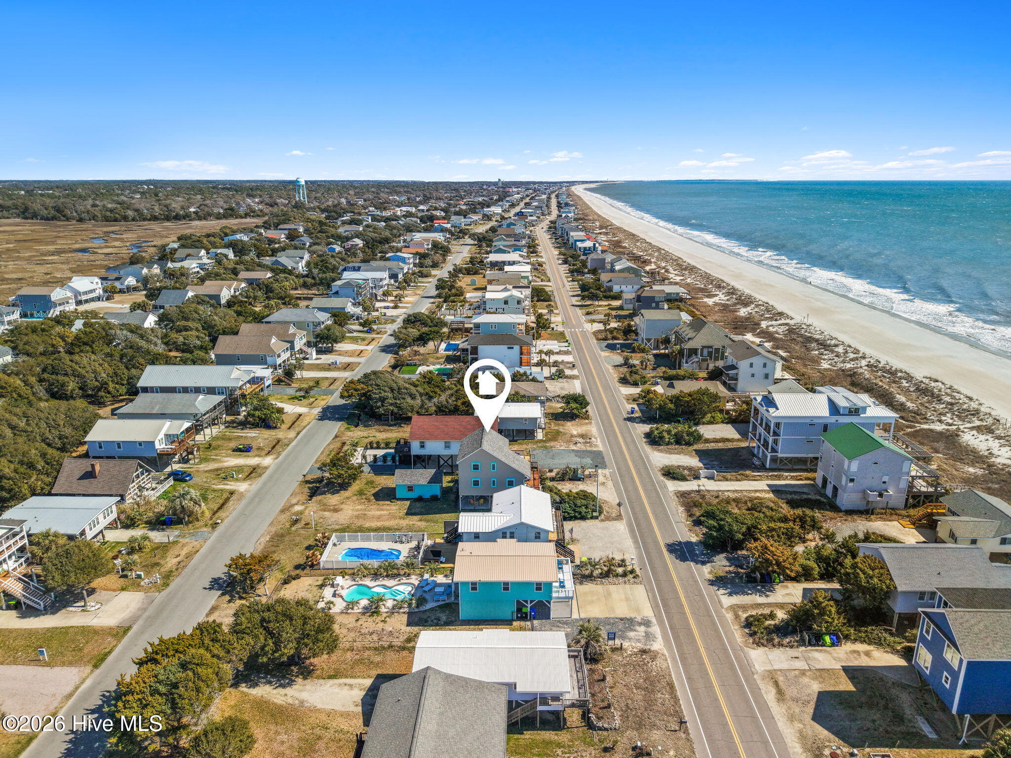 1622 E Beach Drive Property Photo 4