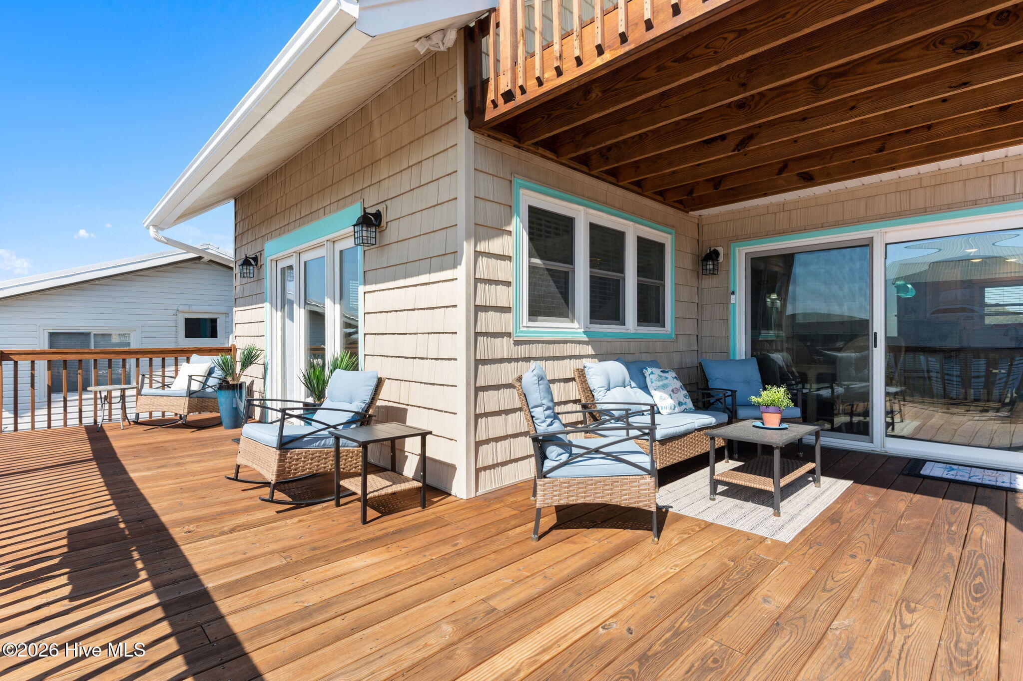 1622 E Beach Drive Property Photo 33