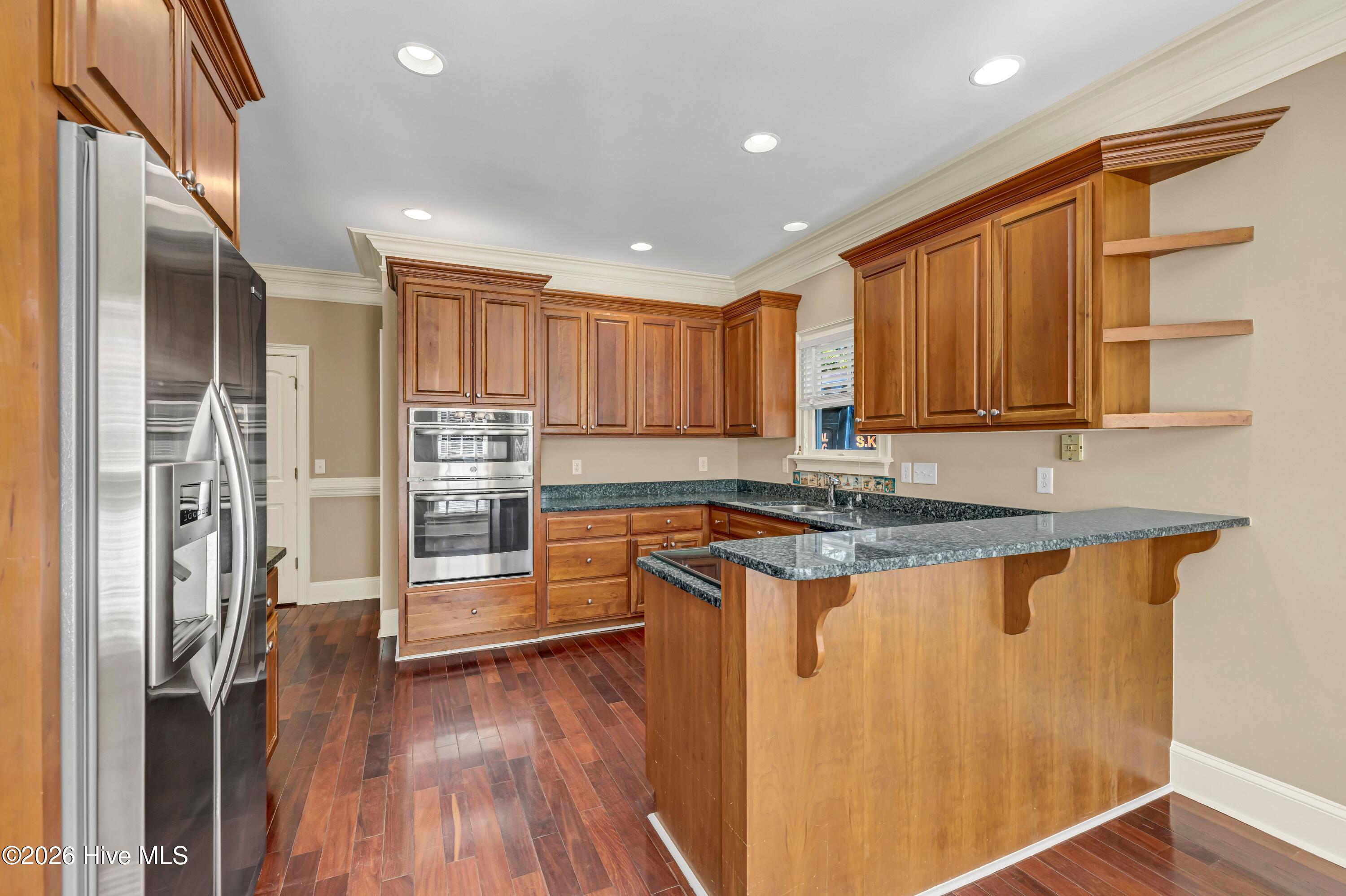 2201 Pinehurst Place Property Photo 15