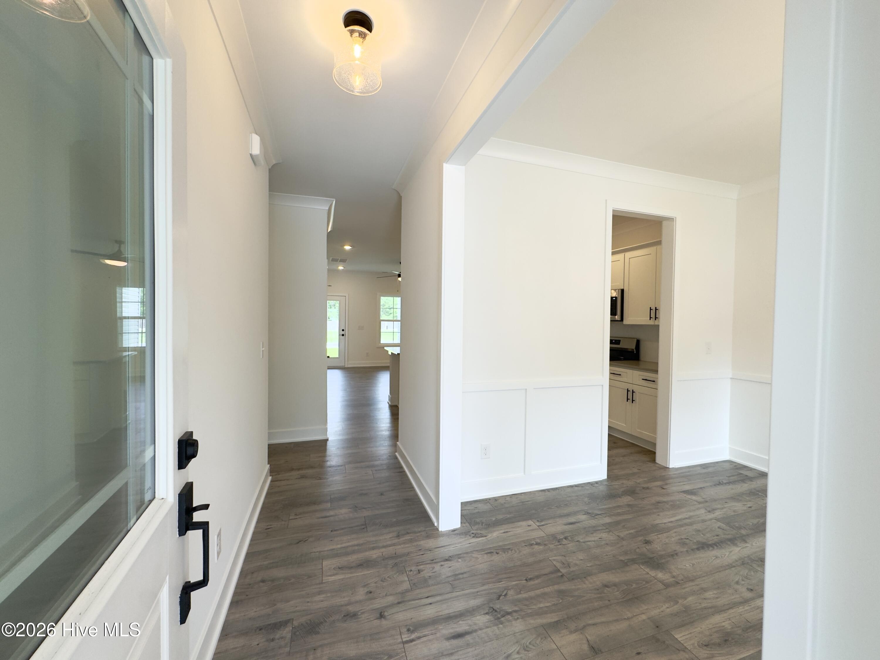551 Timbercrest Circle Se Property Photo 5