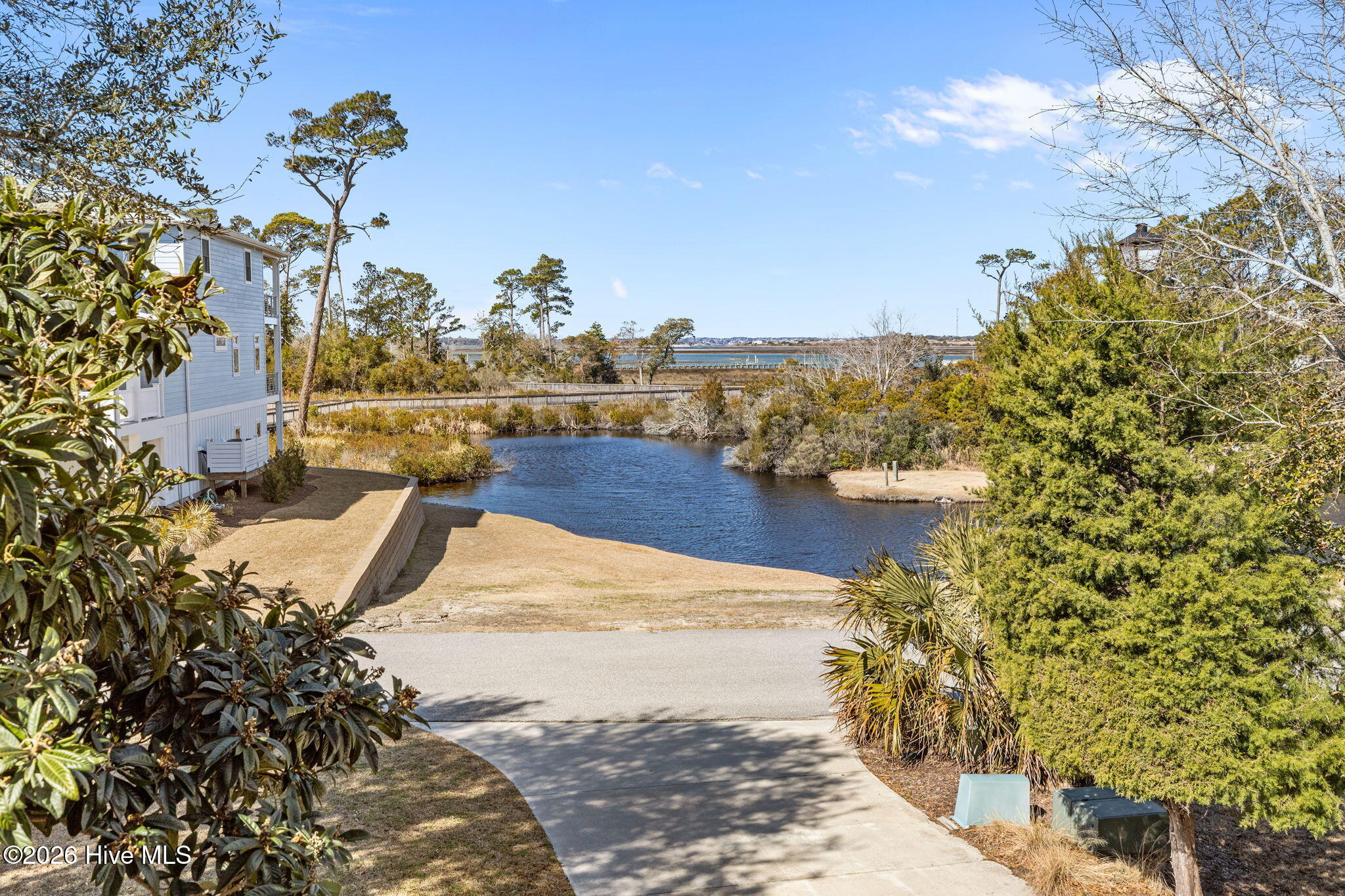 312 Lord Berkeley Drive Property Photo 2