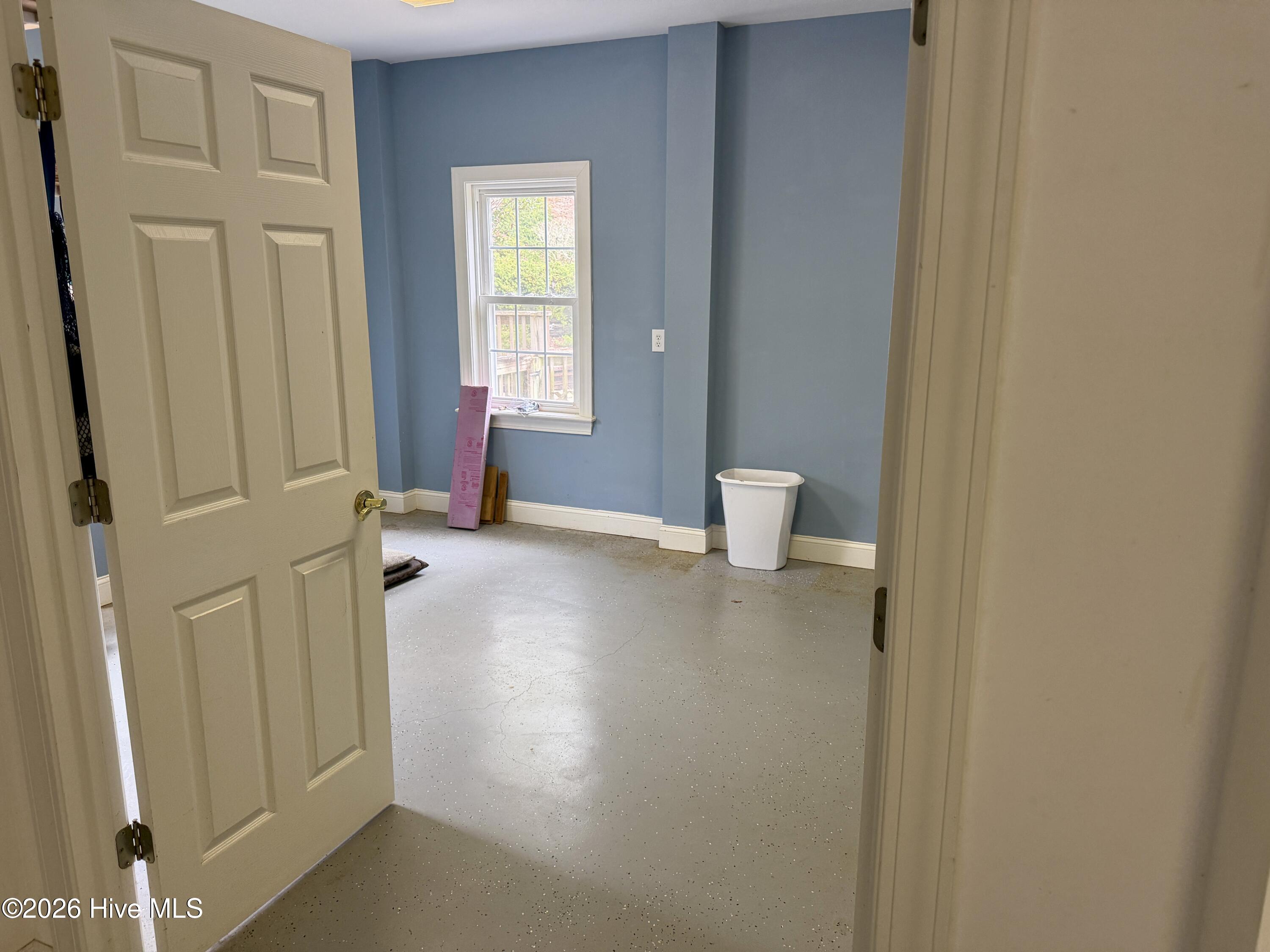 312 Lord Berkeley Drive Property Photo 46